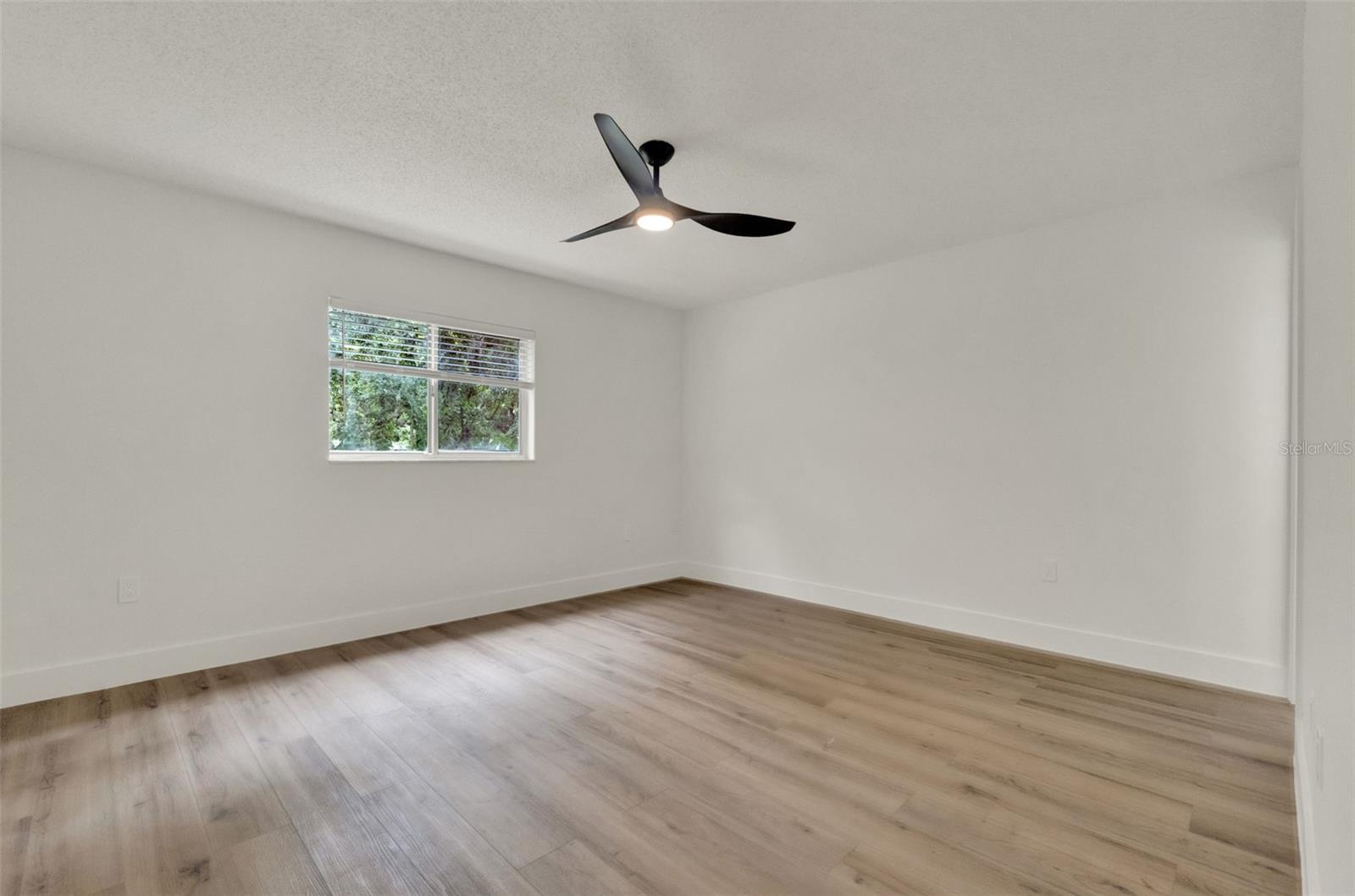 Image 14 of 28 For 324 James Place