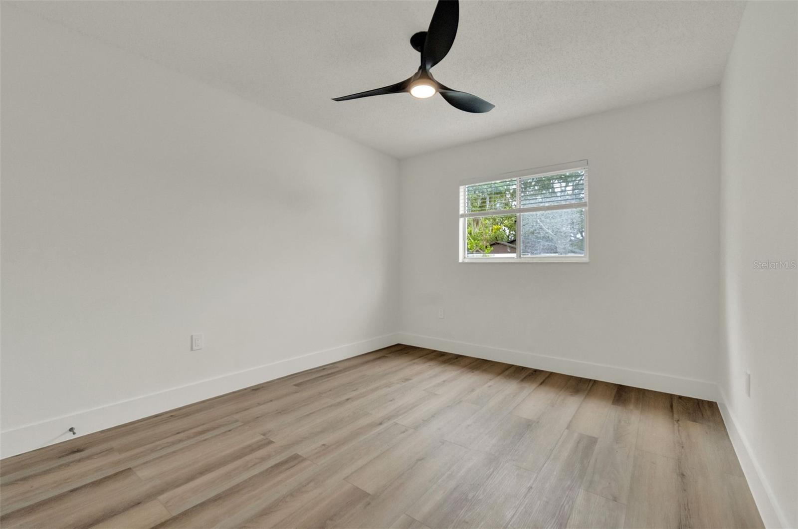 Image 17 of 28 For 324 James Place