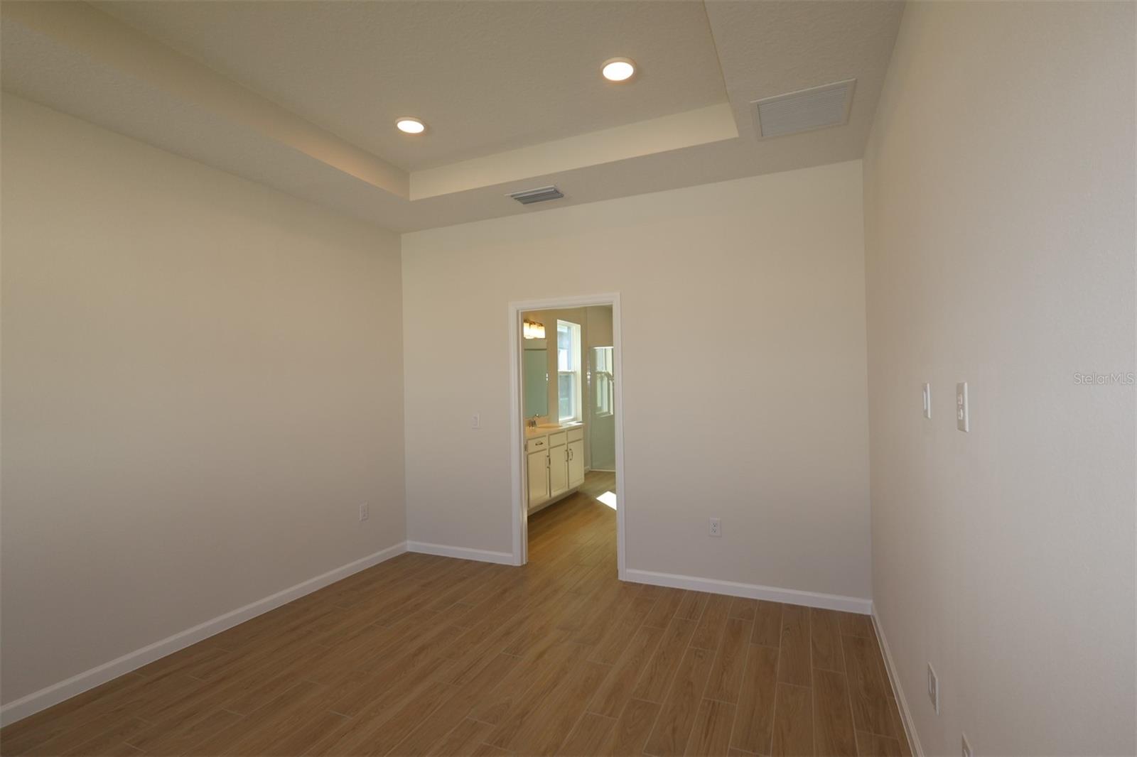 Image 37 of 48 For 813 River Stone Trail