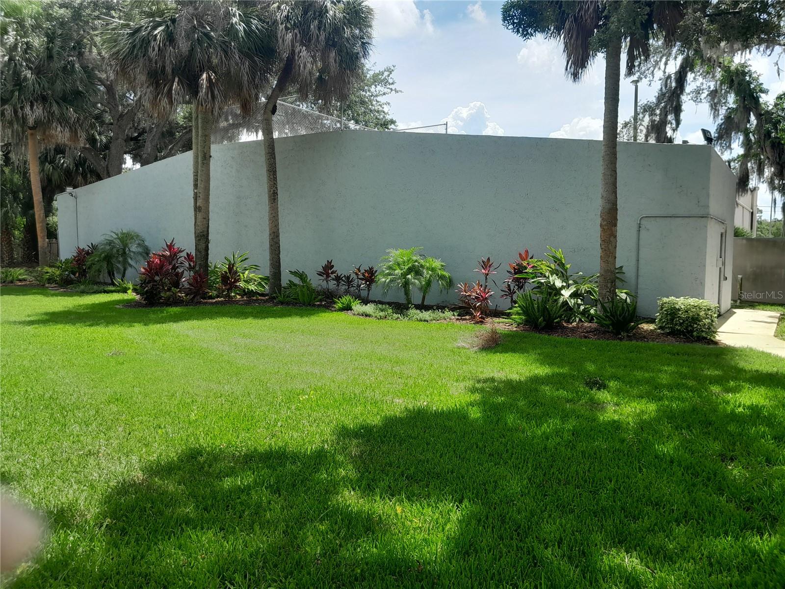Image 72 of 80 For 25210 Northlake Drive 210