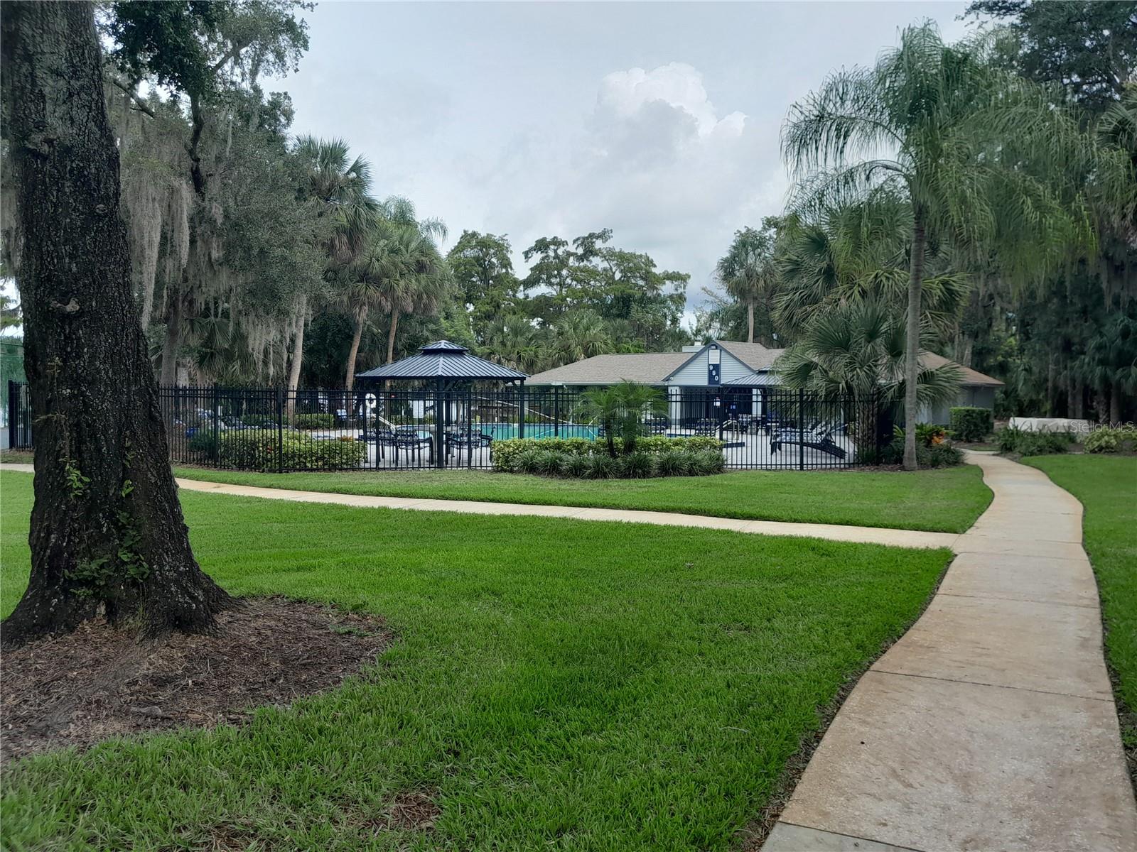 Image 89 of 90 For 25210 Northlake Drive 210