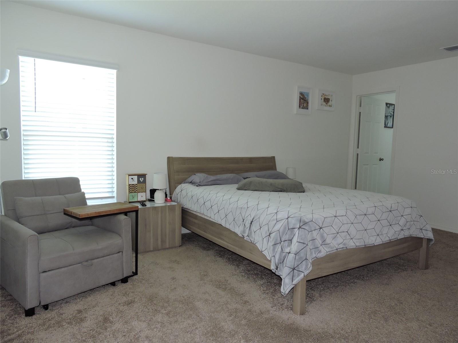 Image 14 of 26 For 1566 Geranium Drive