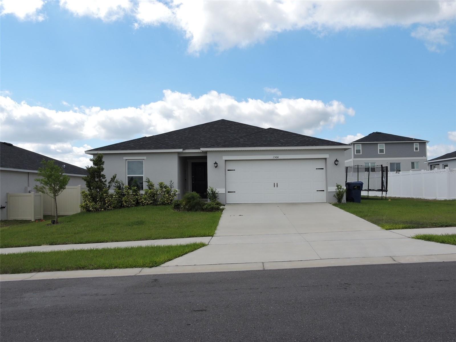 Image 2 of 26 For 1566 Geranium Drive