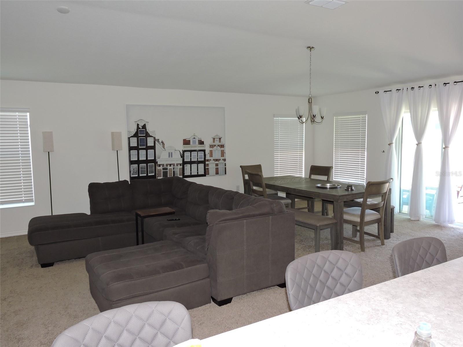 Image 6 of 26 For 1566 Geranium Drive