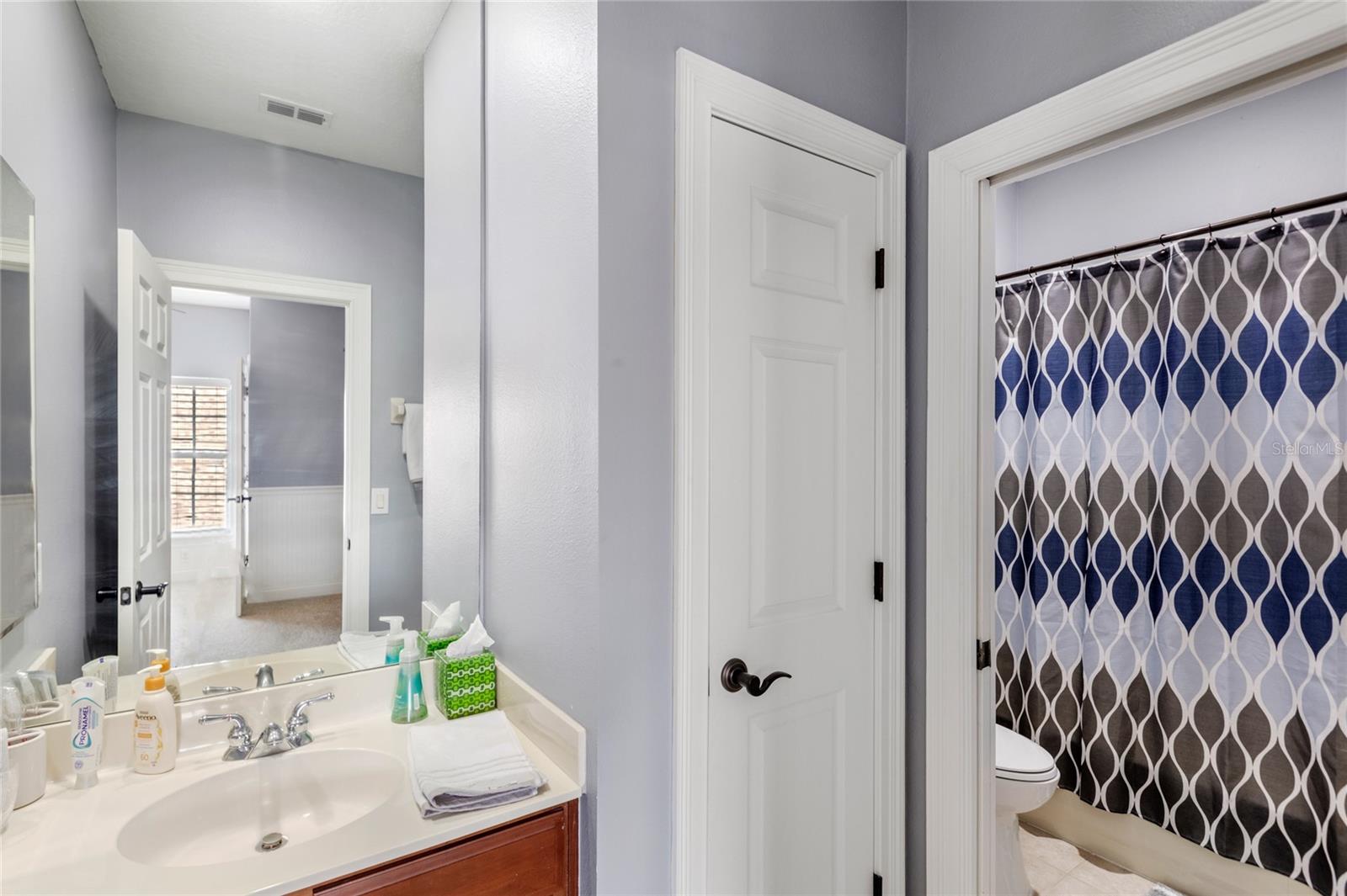 Image 25 of 45 For 11425 Claymont Circle