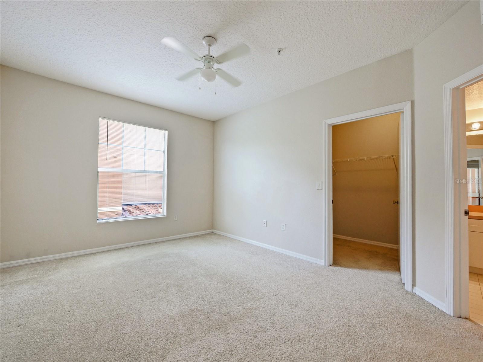 Image 10 of 17 For 5536 Metrowest Boulevard 8-212