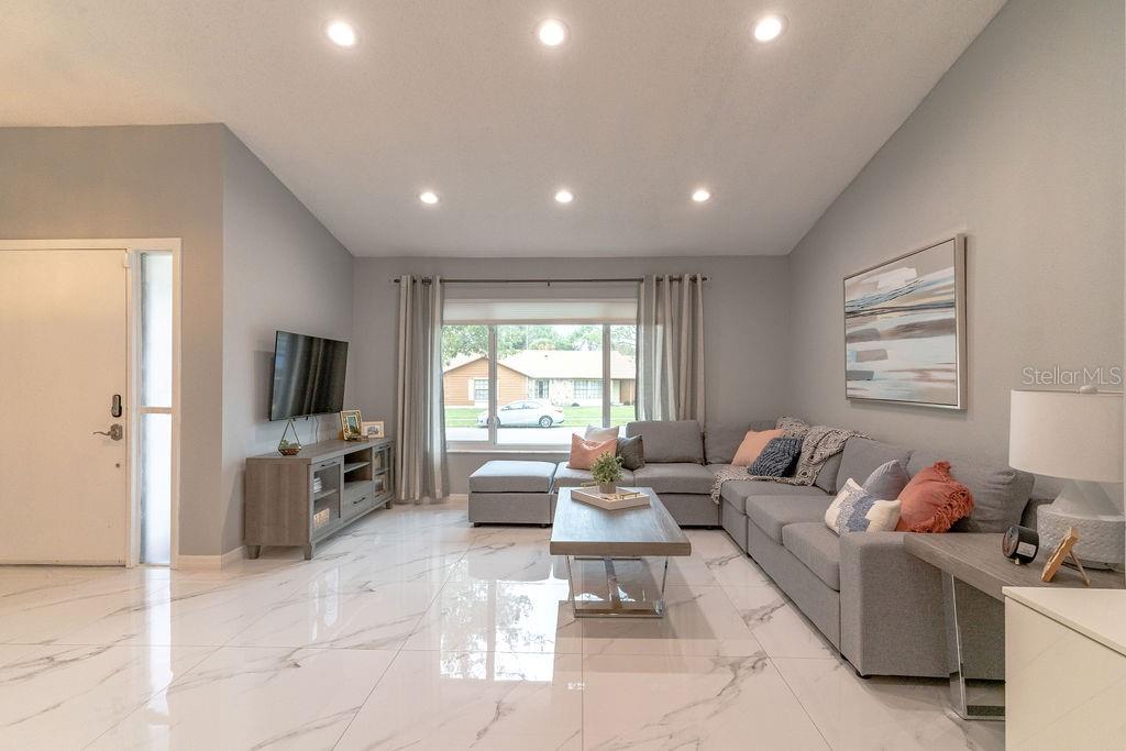 Image 12 of 42 For 6308 Edge O Grove Circle