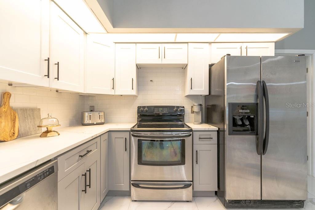 Image 20 of 42 For 6308 Edge O Grove Circle