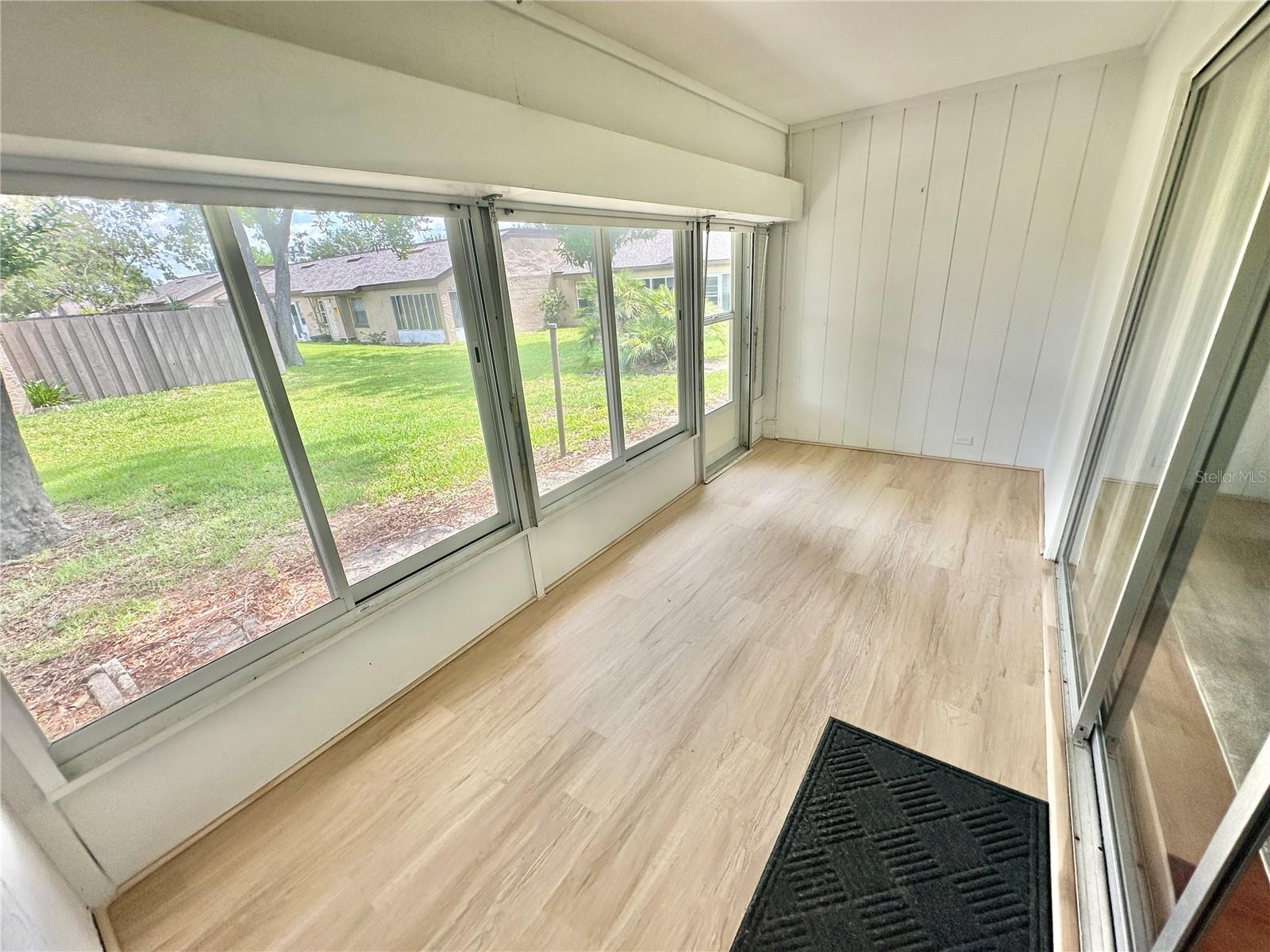 Image 11 of 14 For 256 Windmeadows Street