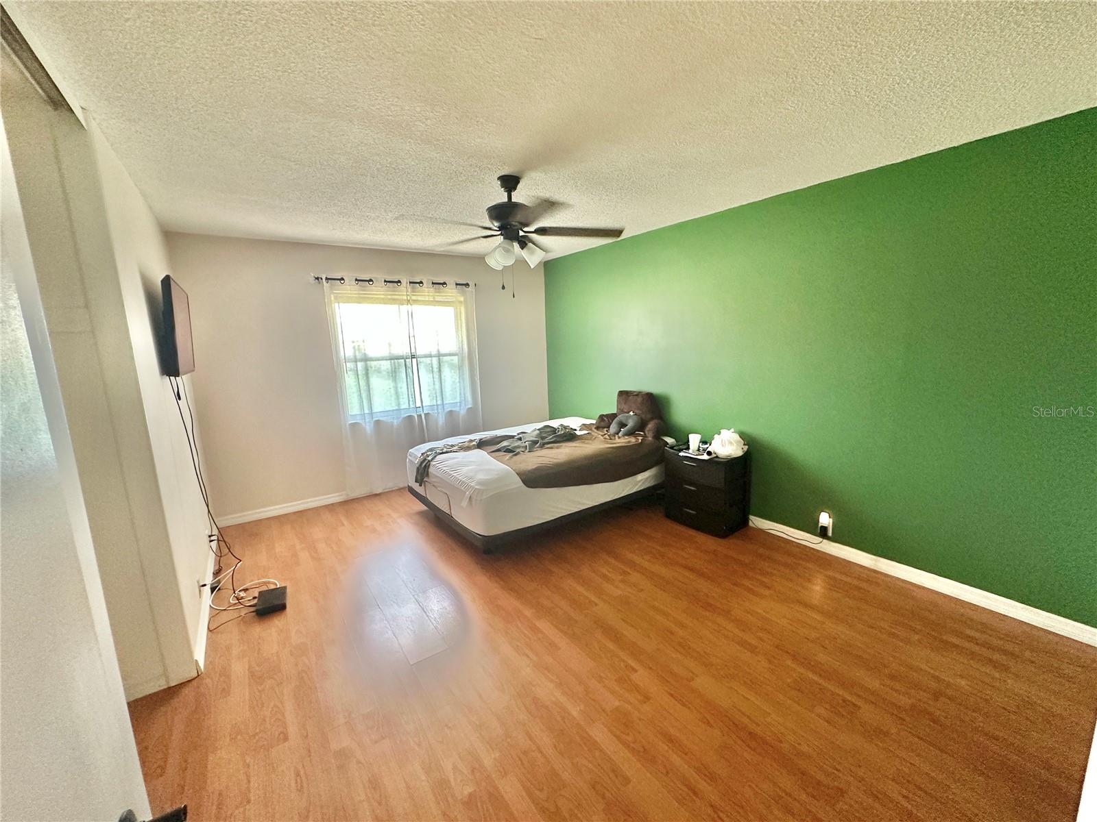 Image 5 of 14 For 256 Windmeadows Street