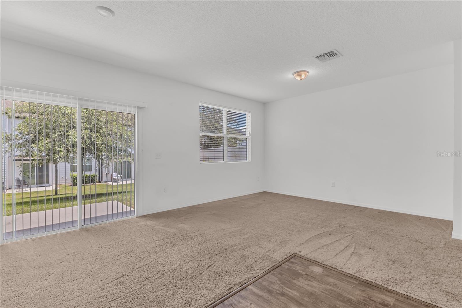Image 10 of 26 For 912 Grandin Street