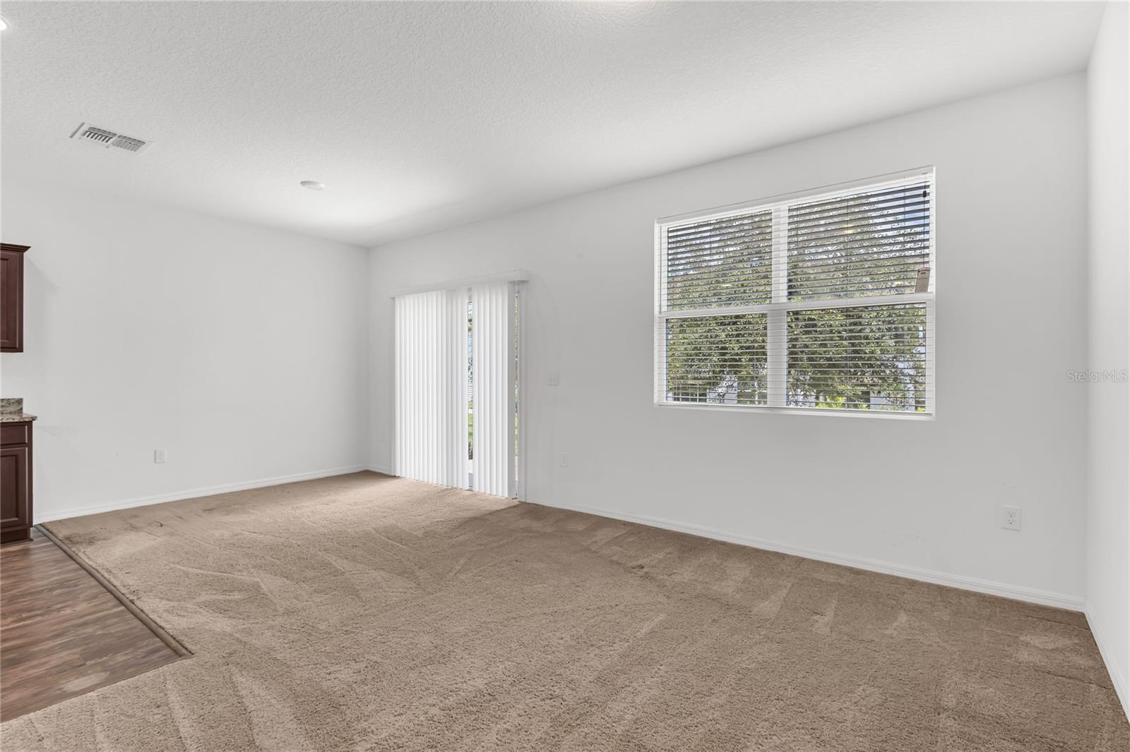 Image 12 of 26 For 912 Grandin Street