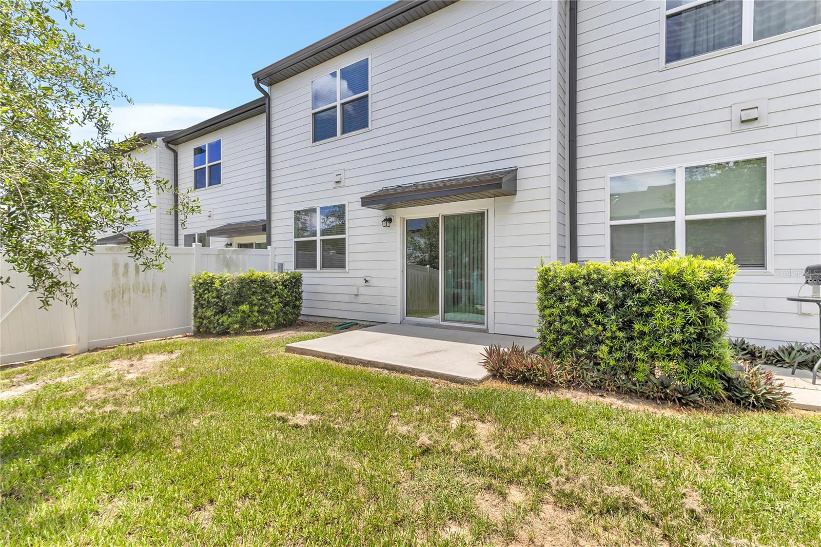 Image 16 of 26 For 912 Grandin Street