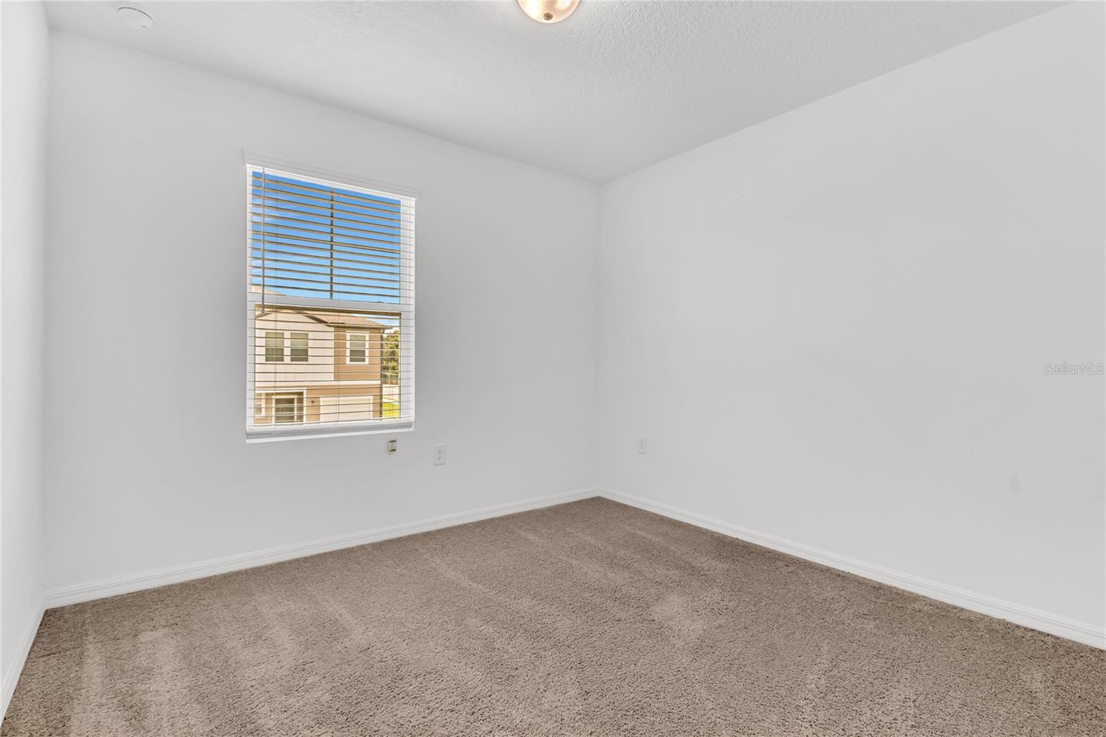 Image 20 of 26 For 912 Grandin Street