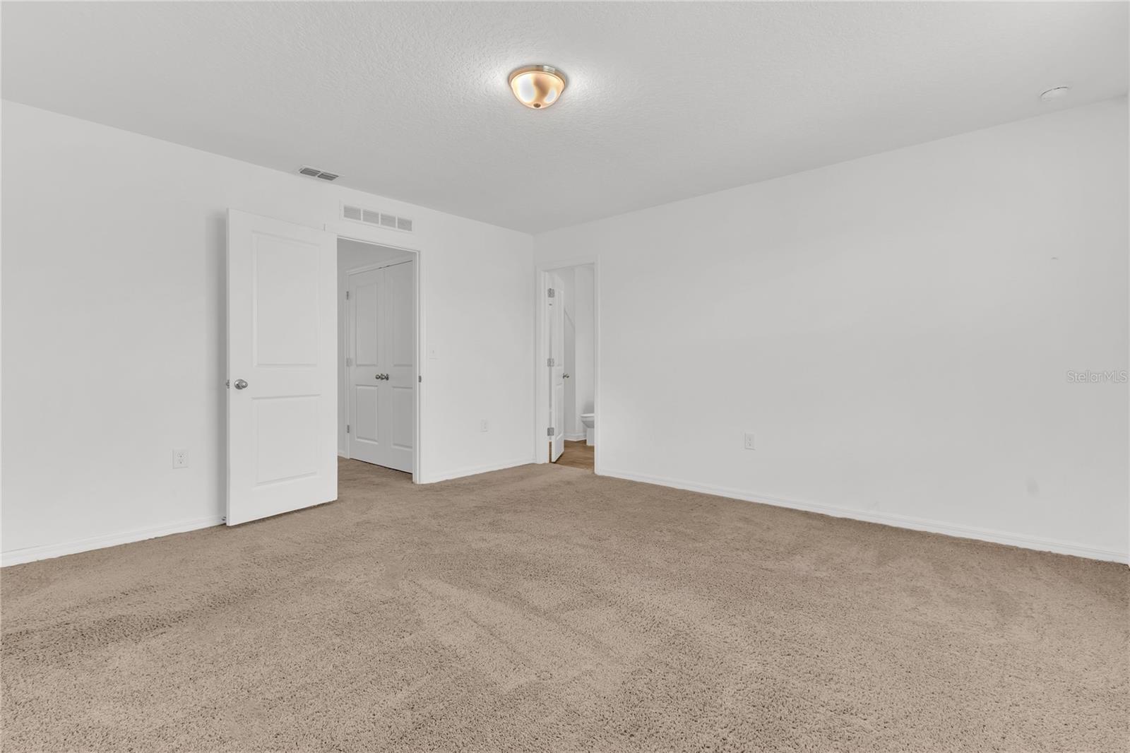 Image 22 of 26 For 912 Grandin Street