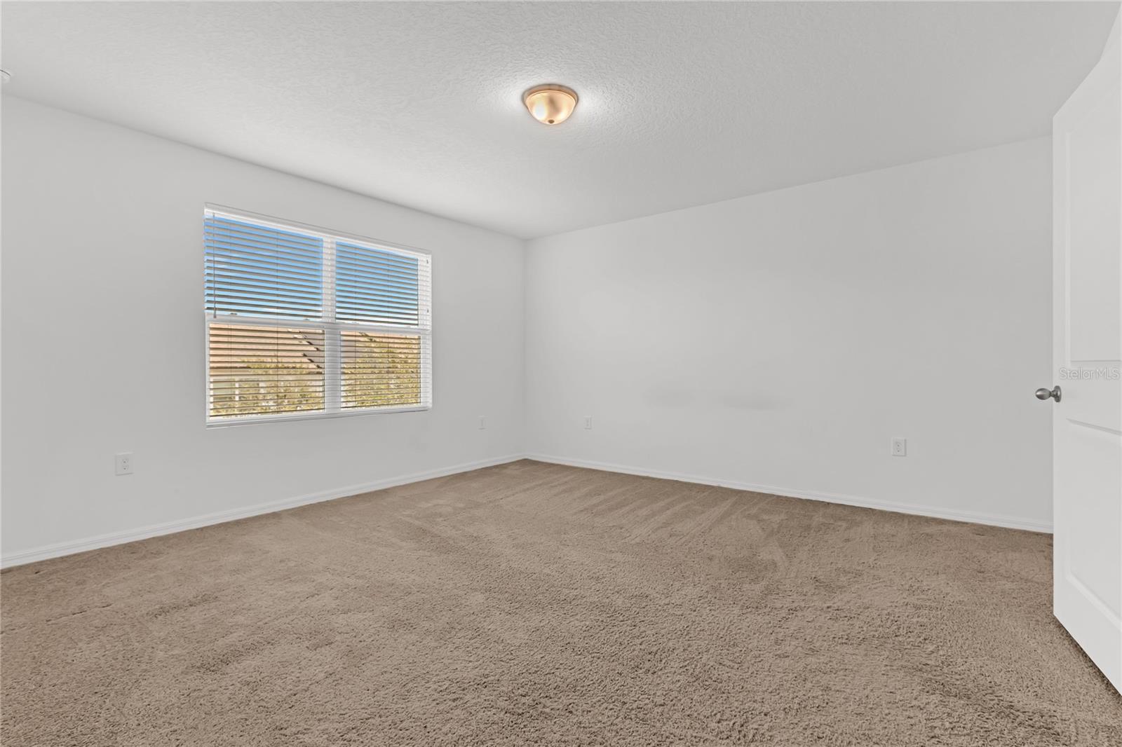 Image 23 of 26 For 912 Grandin Street