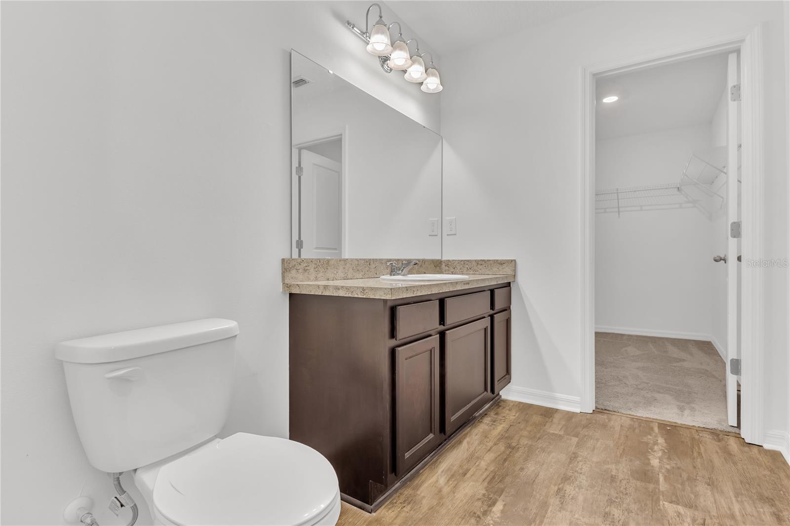 Image 25 of 26 For 912 Grandin Street