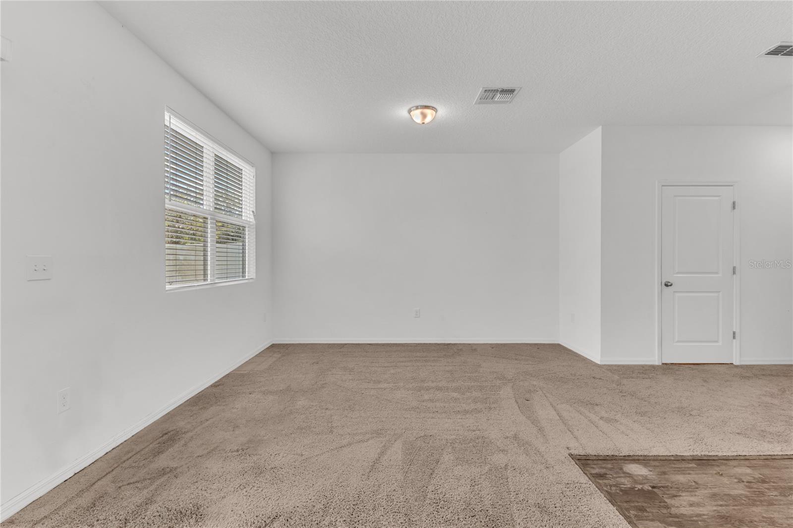 Image 9 of 26 For 912 Grandin Street