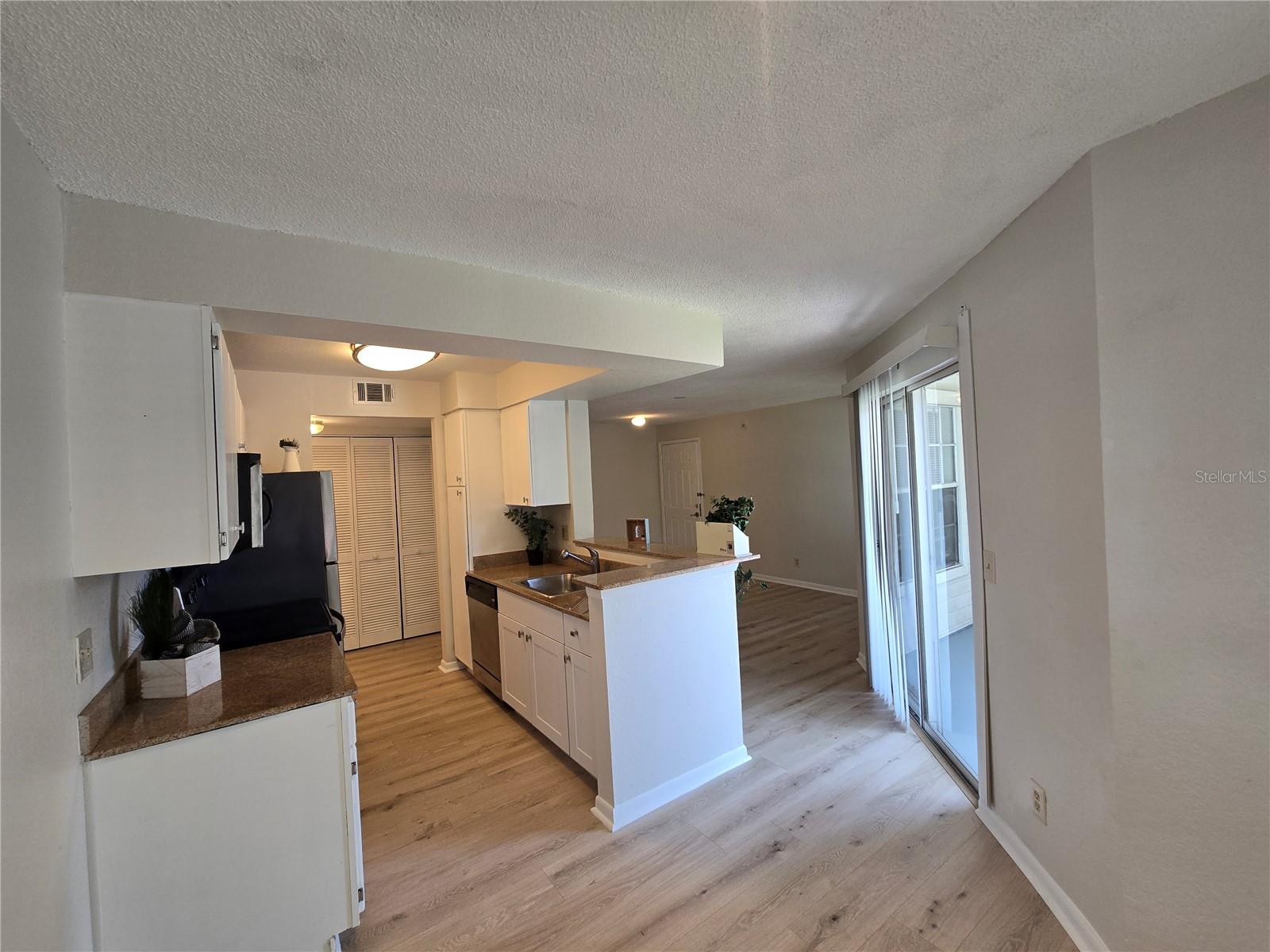 Image 10 of 33 For 11526 Westwood Boulevard 724