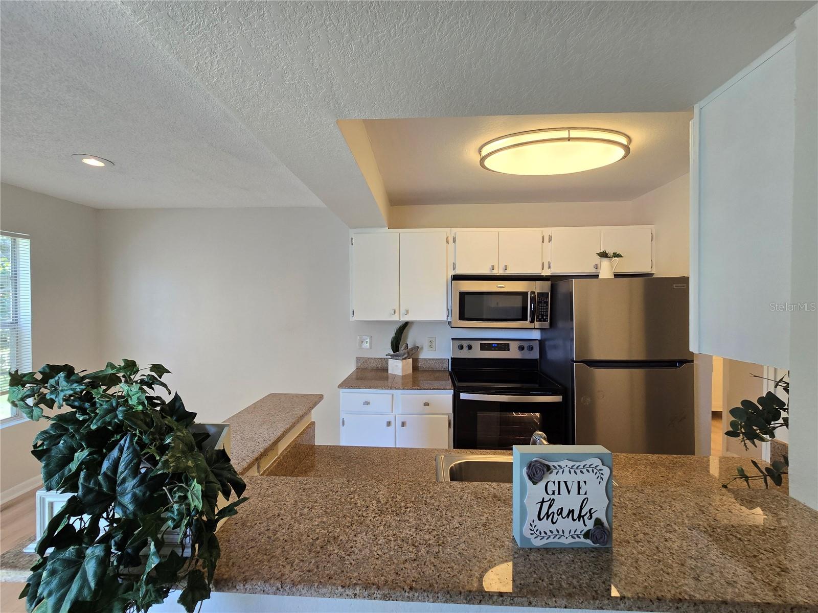Image 13 of 33 For 11526 Westwood Boulevard 724