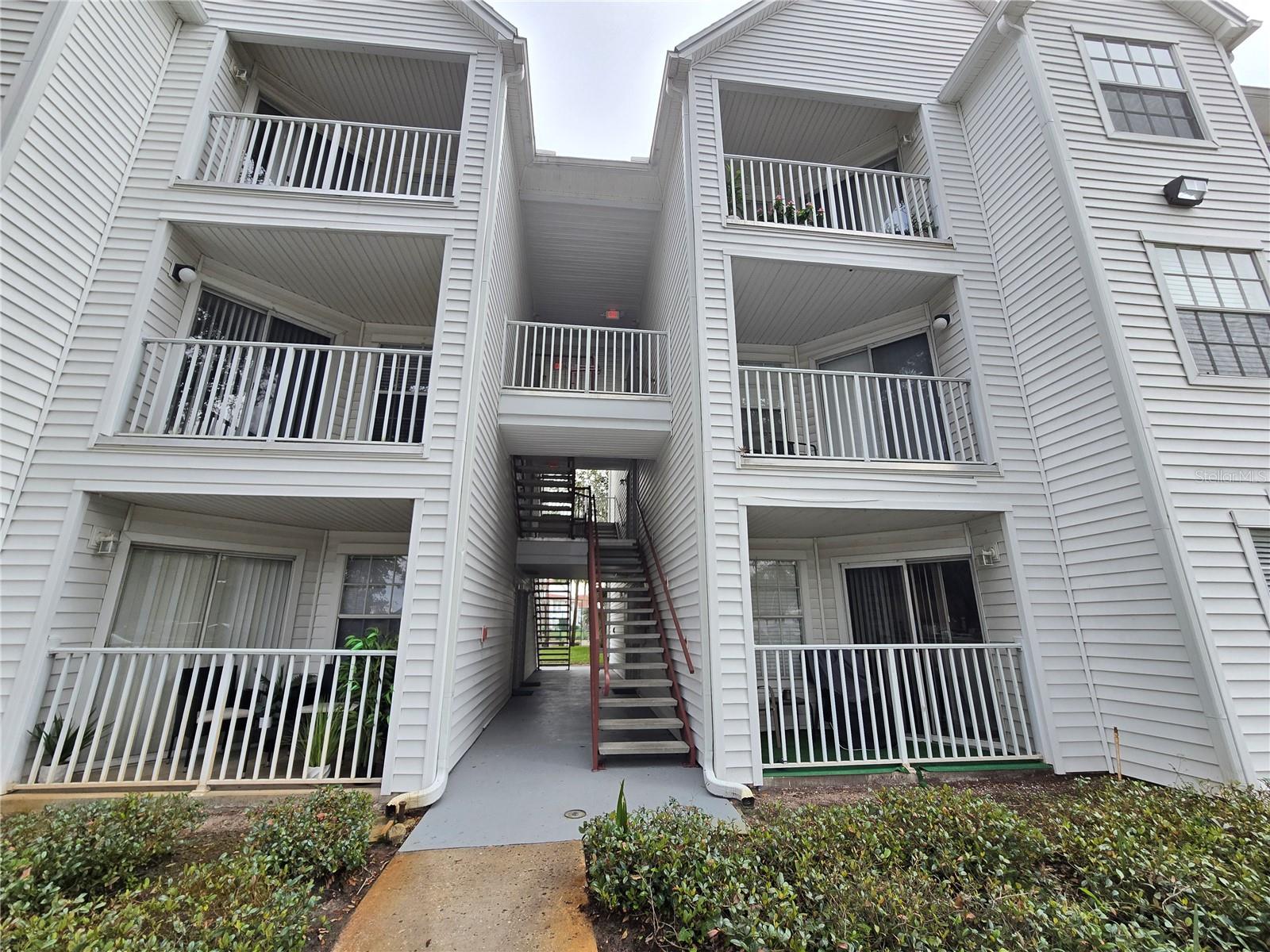 Image 3 of 33 For 11526 Westwood Boulevard 724