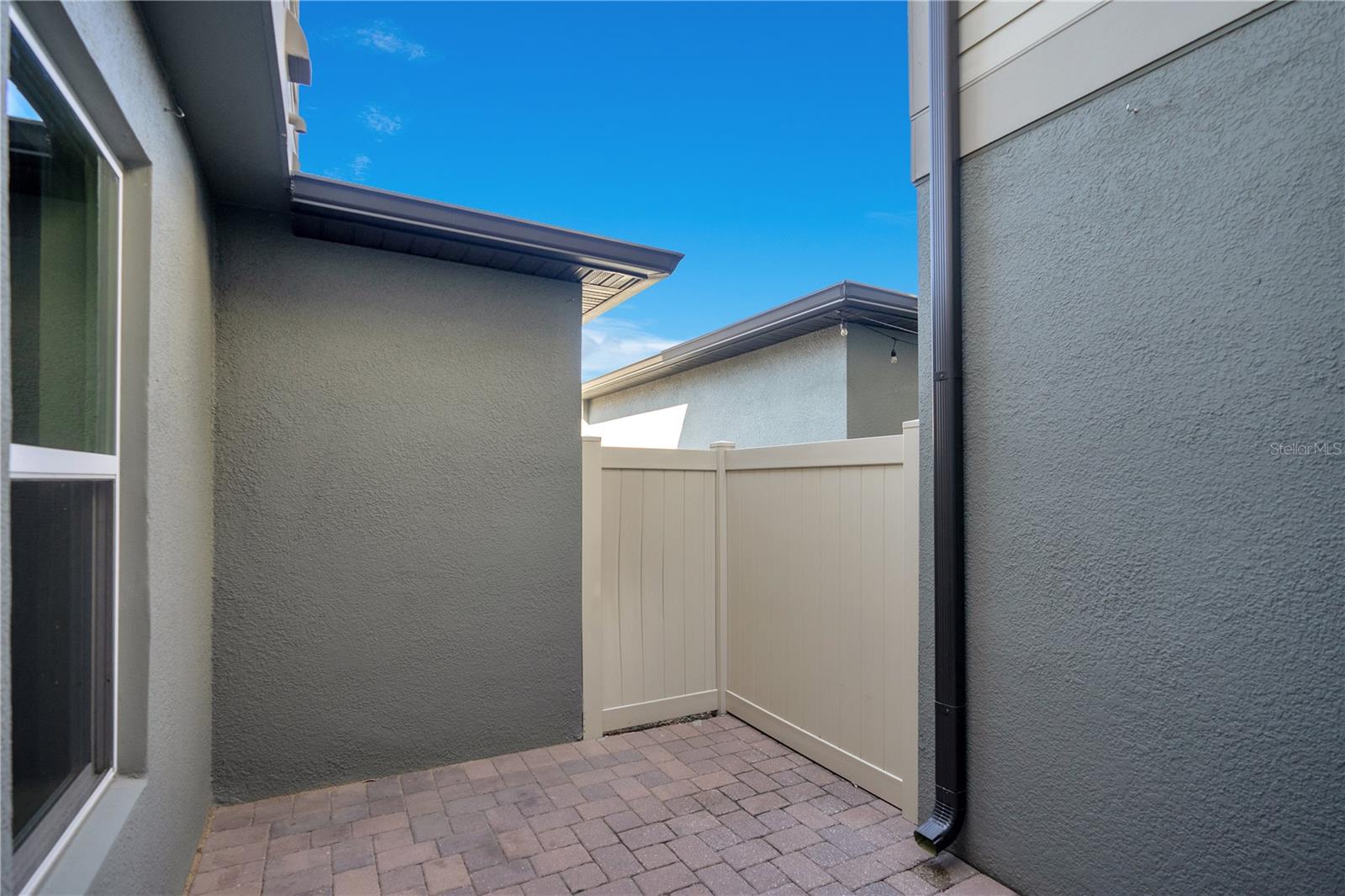 Image 21 of 28 For 7031 Carrickbend Lane