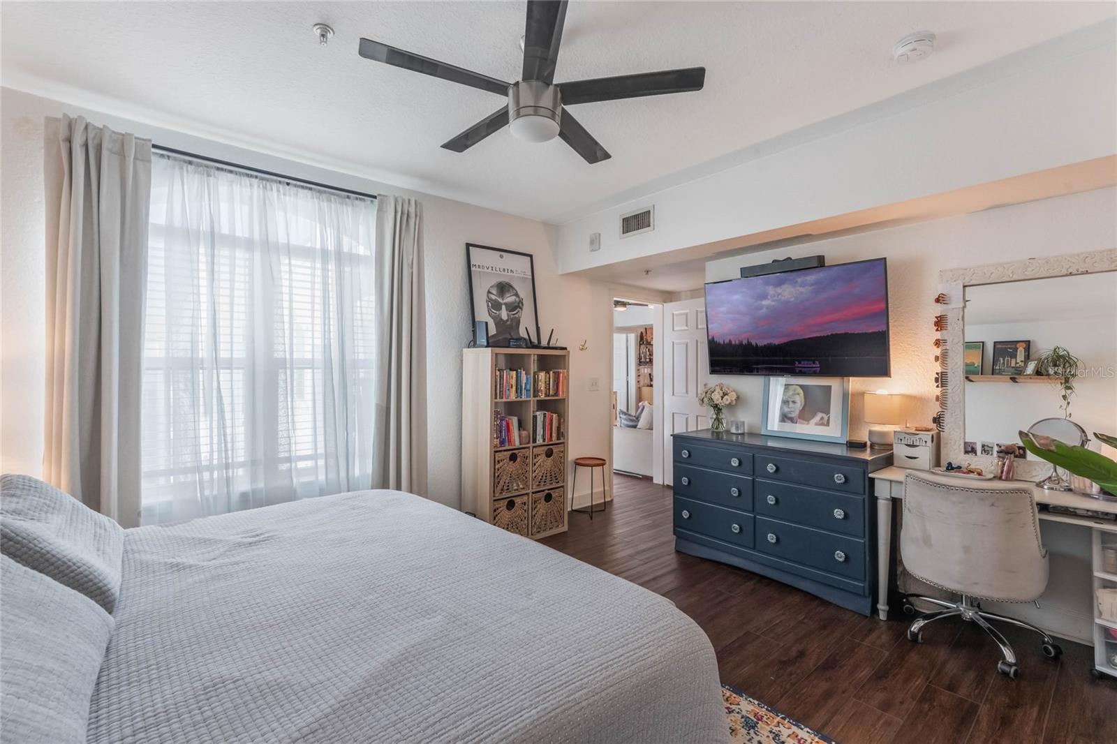 Image 15 of 30 For 206 South Street 6031