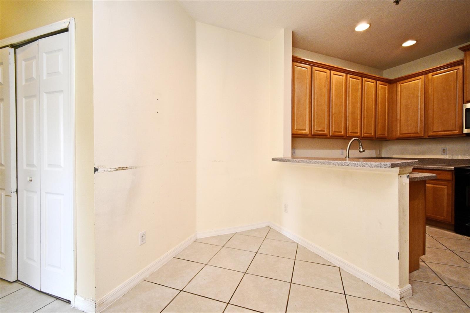 Image 19 of 42 For 1086 Wickerwood Street
