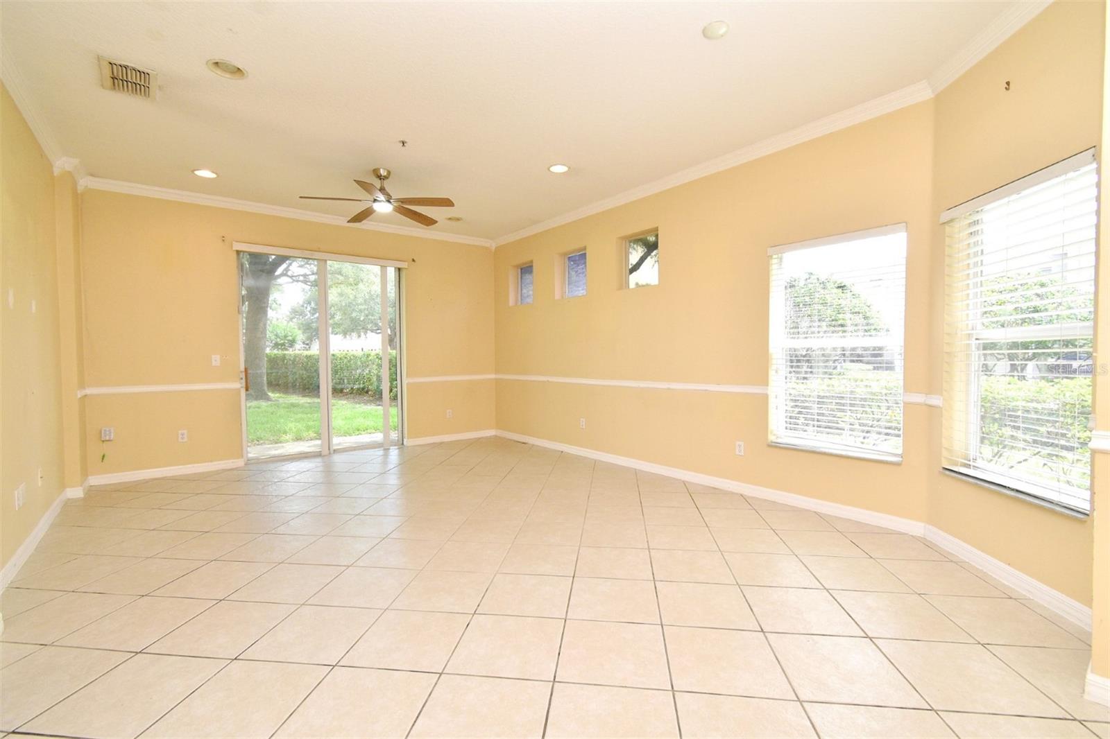 Image 4 of 42 For 1086 Wickerwood Street