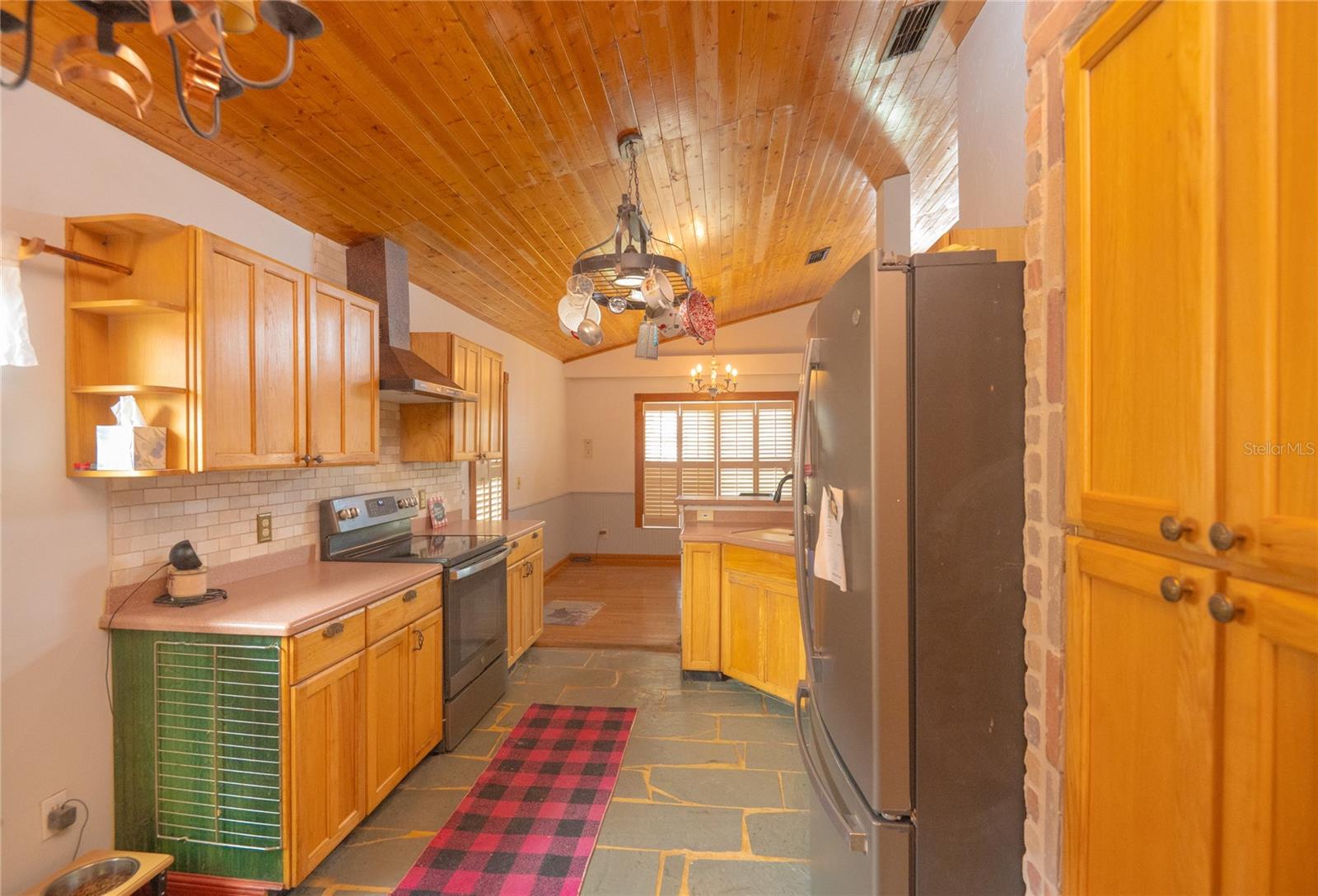 Image 11 of 29 For 8718 Fort Shea Avenue