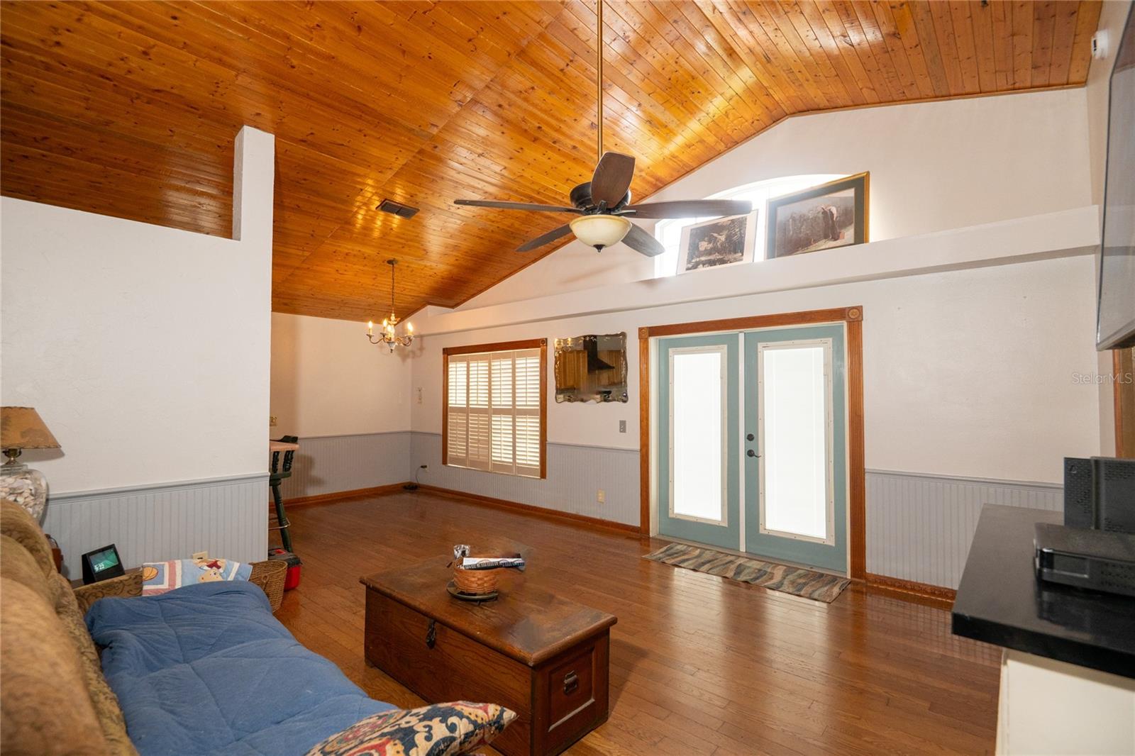 Image 7 of 29 For 8718 Fort Shea Avenue
