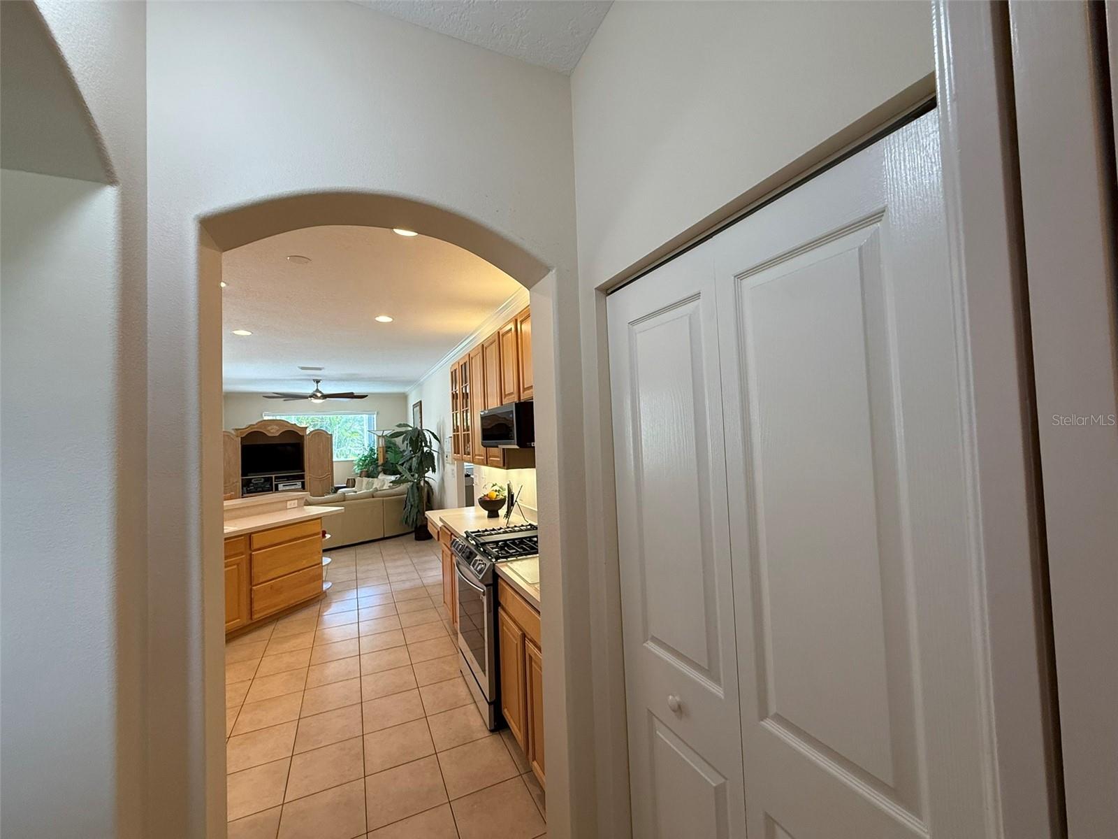 Image 13 of 32 For 10937 Bluestem Circle