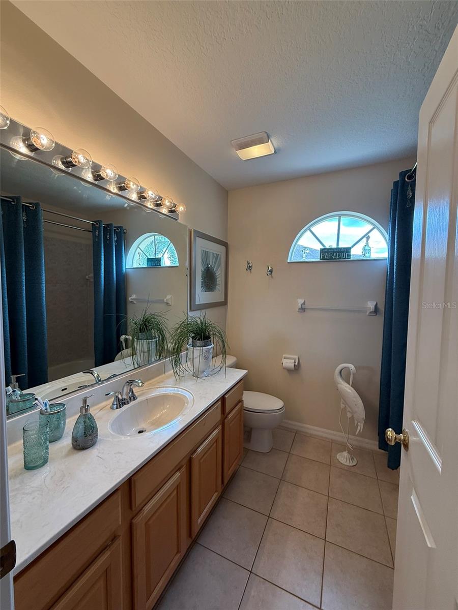 Image 20 of 32 For 10937 Bluestem Circle