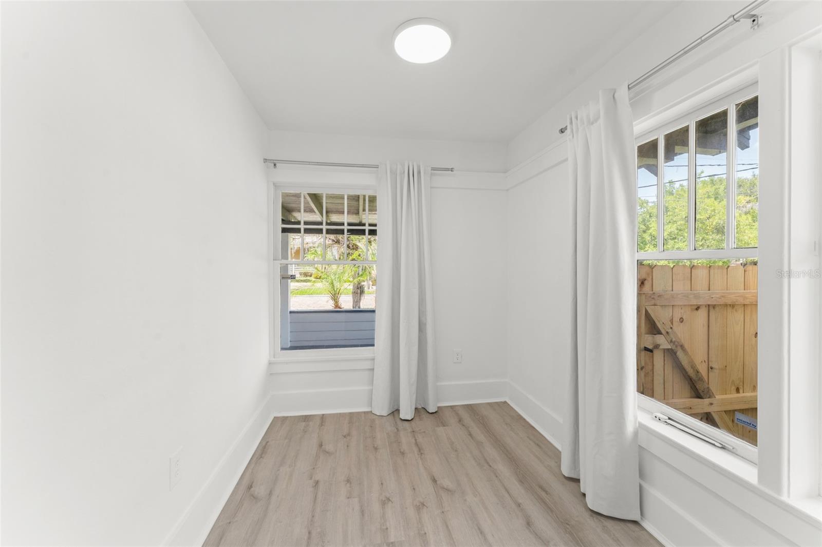 Image 17 of 29 For 314 Harwood Street