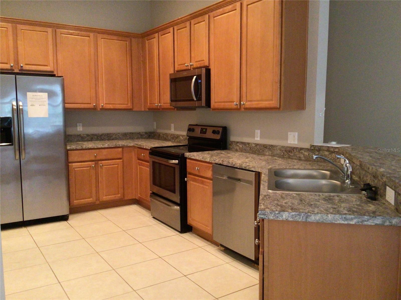 Image 4 of 18 For 974 Ashworth Overlook Drive C