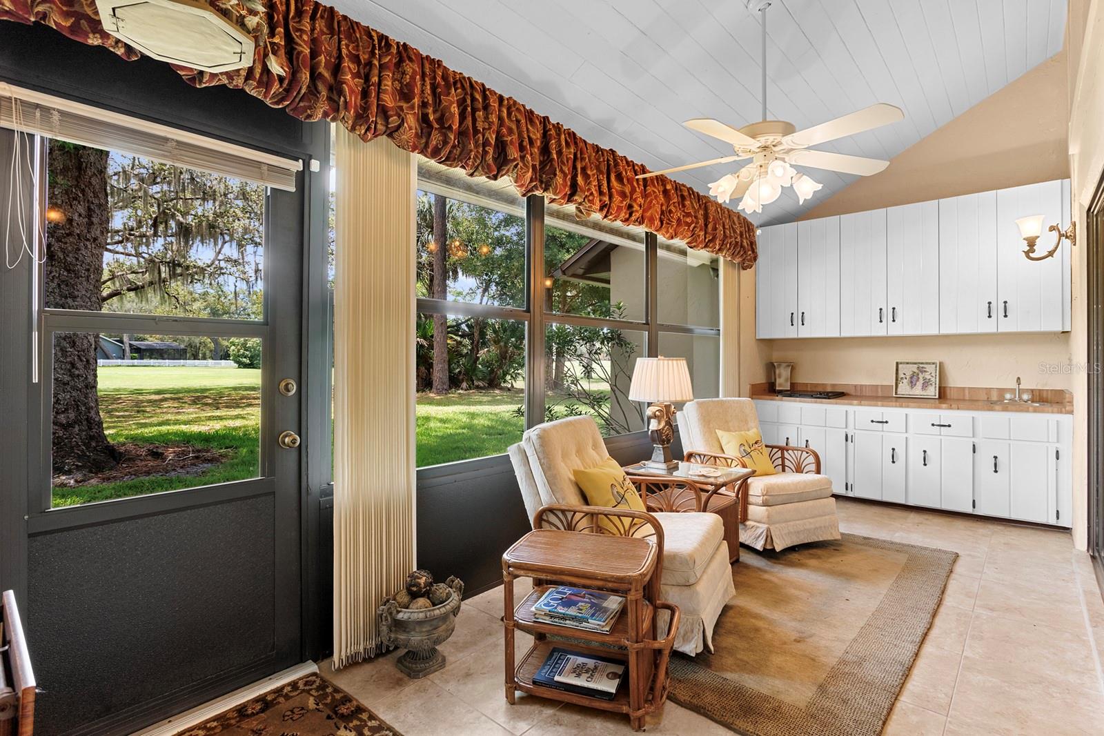 Image 14 of 39 For 154 Golf Club Drive 154
