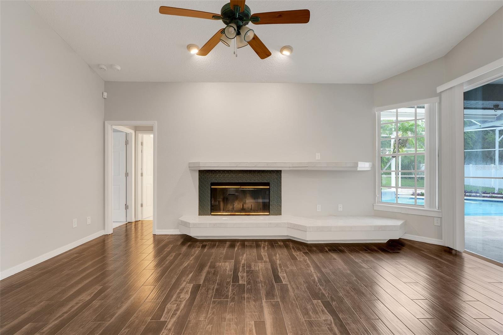 Image 14 of 47 For 6609 Crenshaw Drive