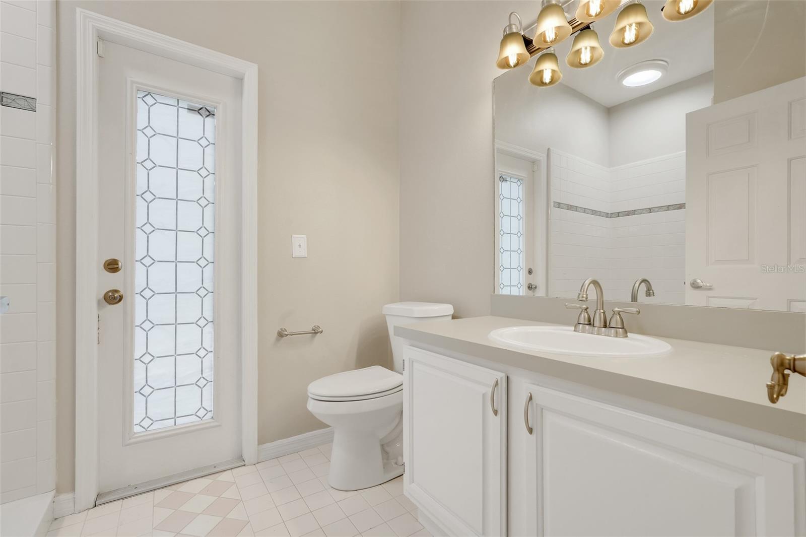 Image 20 of 47 For 6609 Crenshaw Drive