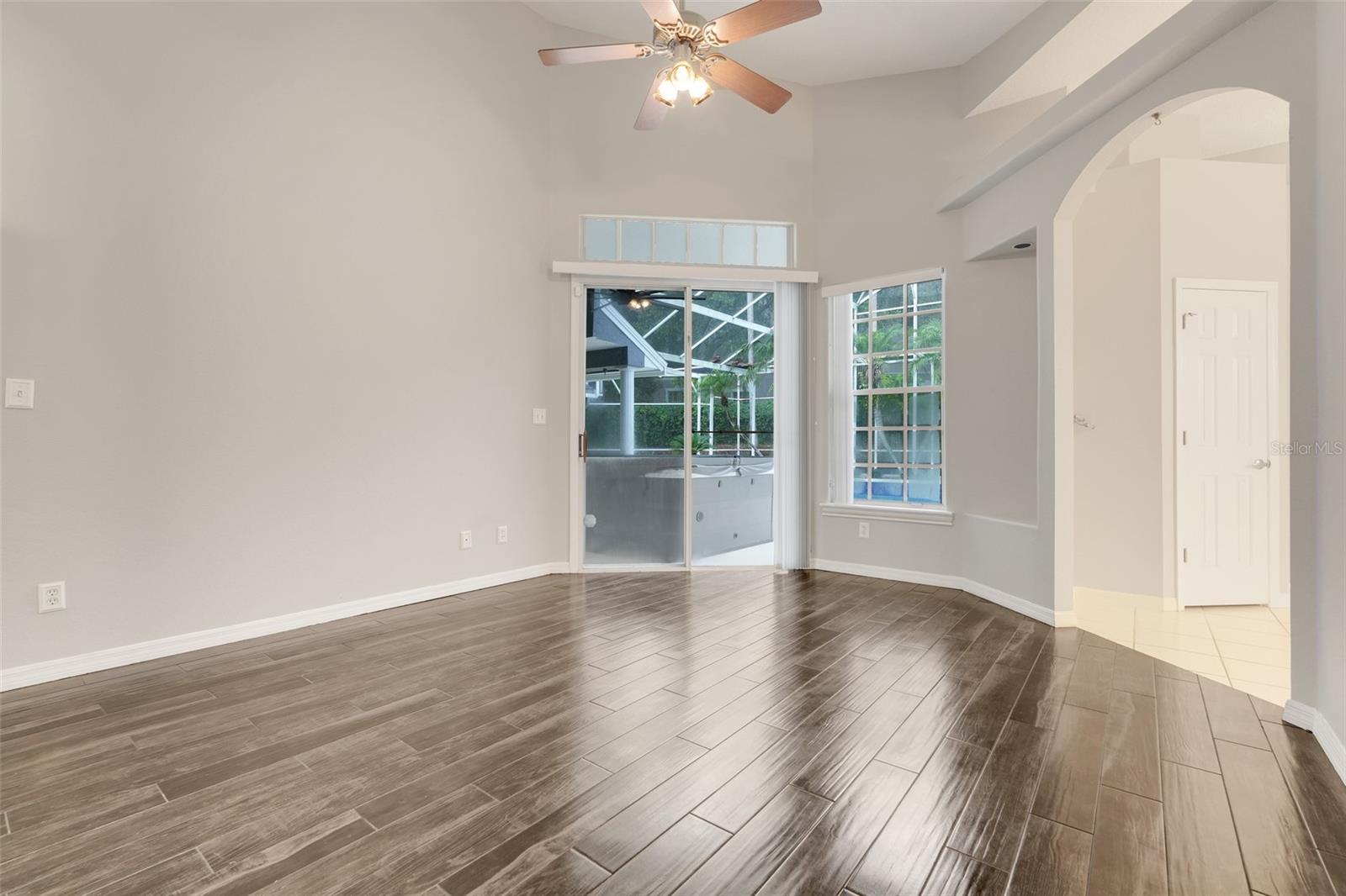 Image 24 of 47 For 6609 Crenshaw Drive