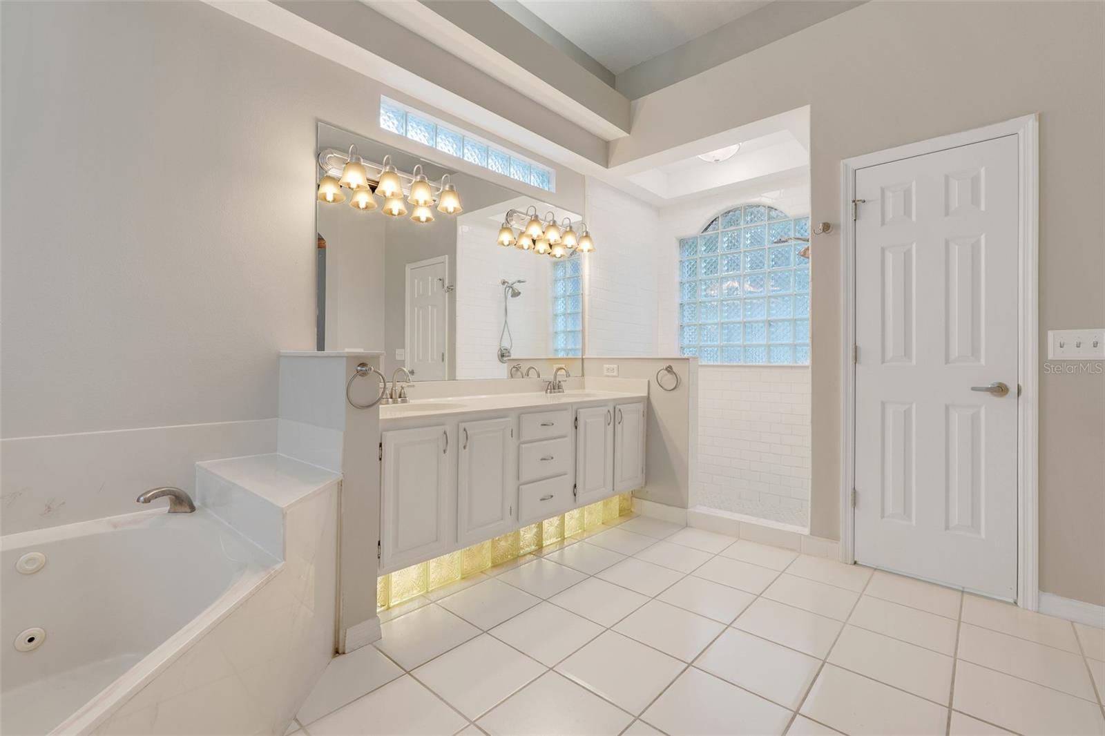 Image 26 of 47 For 6609 Crenshaw Drive
