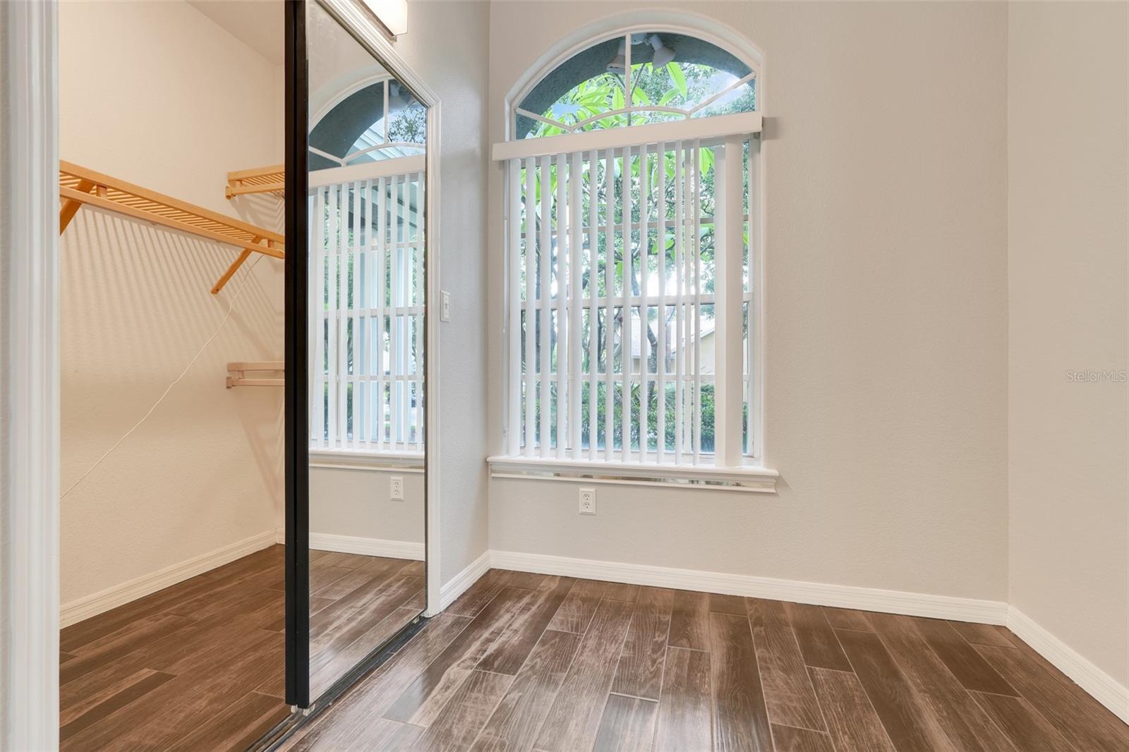 Image 28 of 47 For 6609 Crenshaw Drive