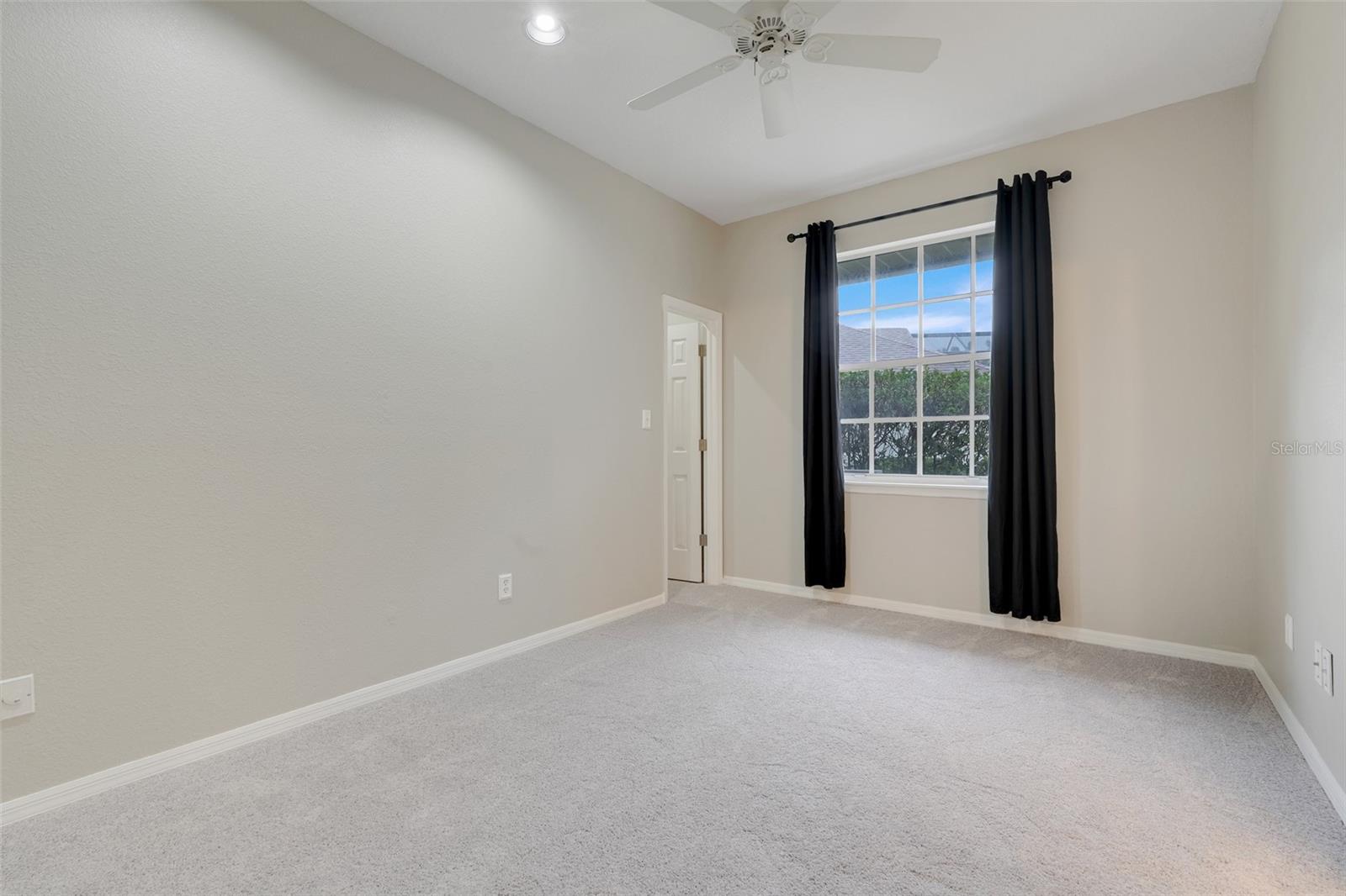 Image 29 of 47 For 6609 Crenshaw Drive
