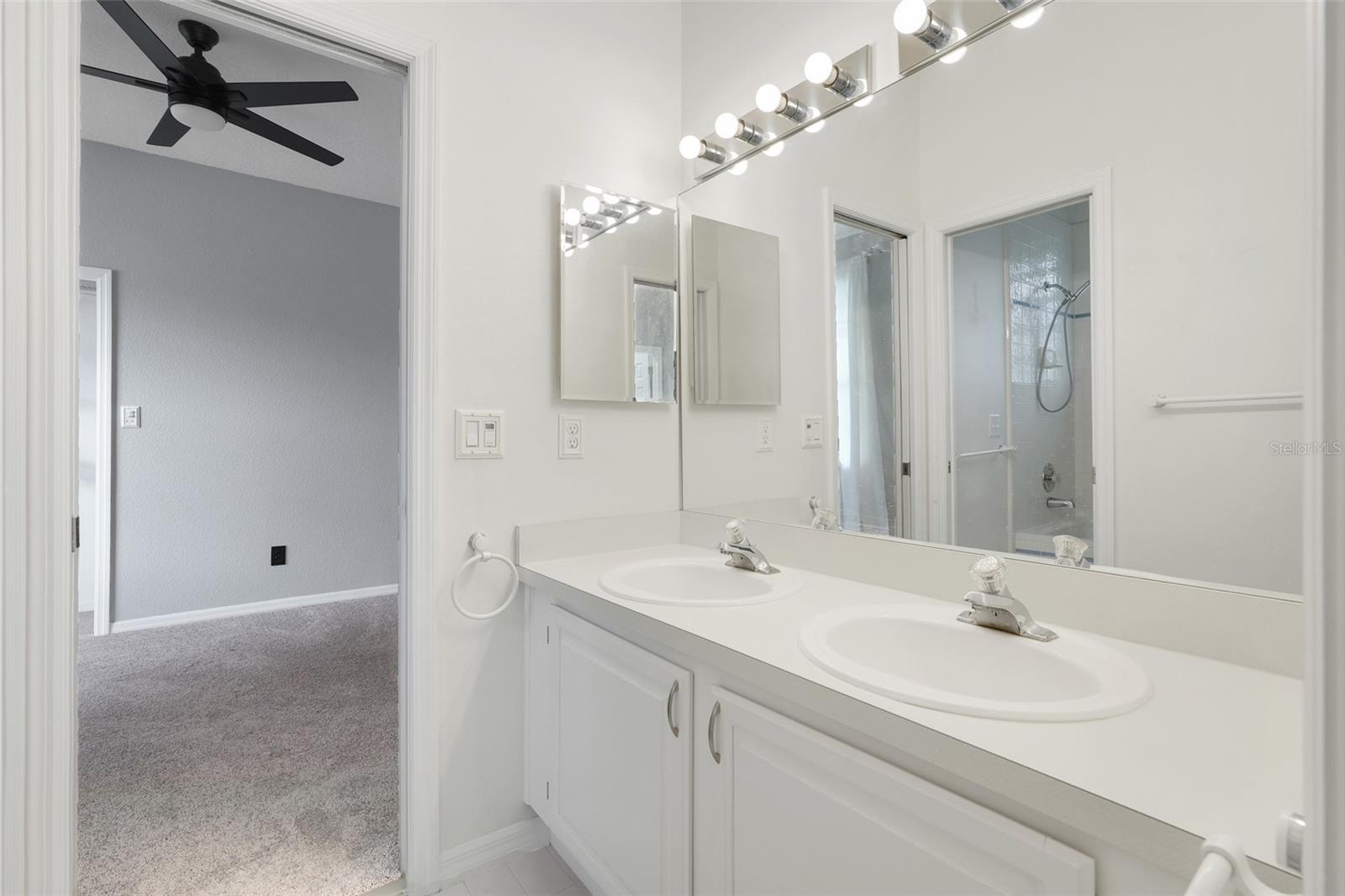 Image 38 of 47 For 6609 Crenshaw Drive