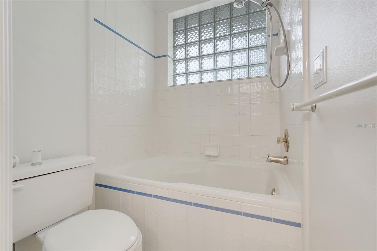 Image 39 of 47 For 6609 Crenshaw Drive