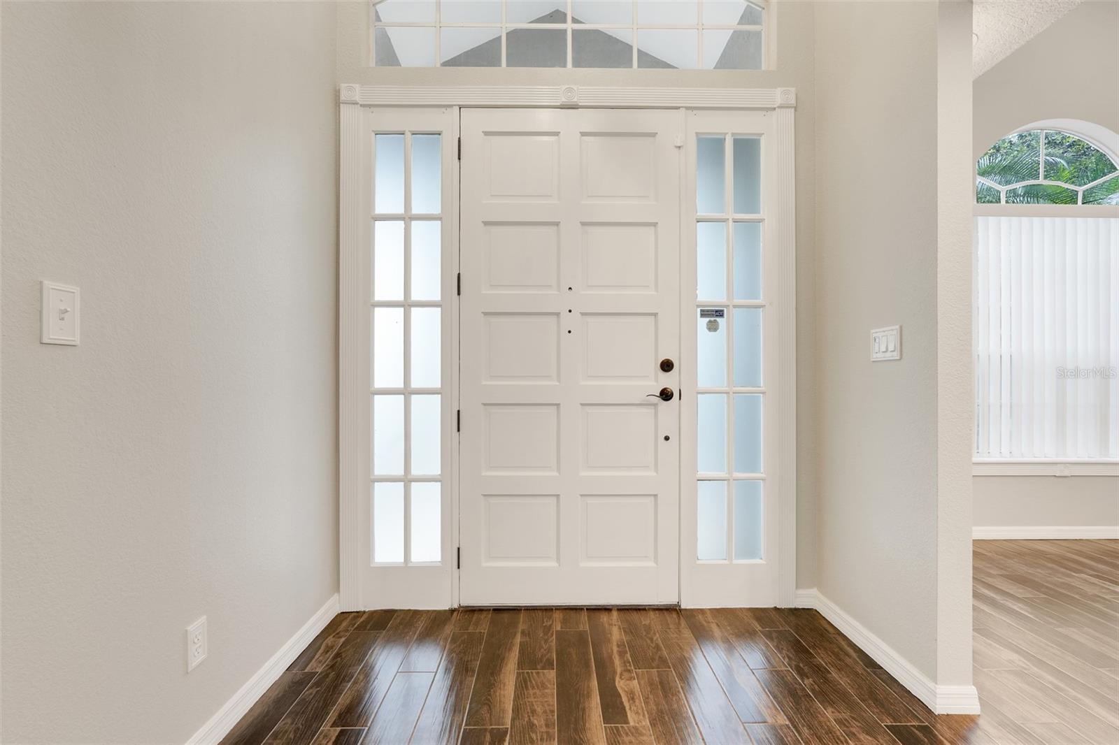 Image 4 of 47 For 6609 Crenshaw Drive