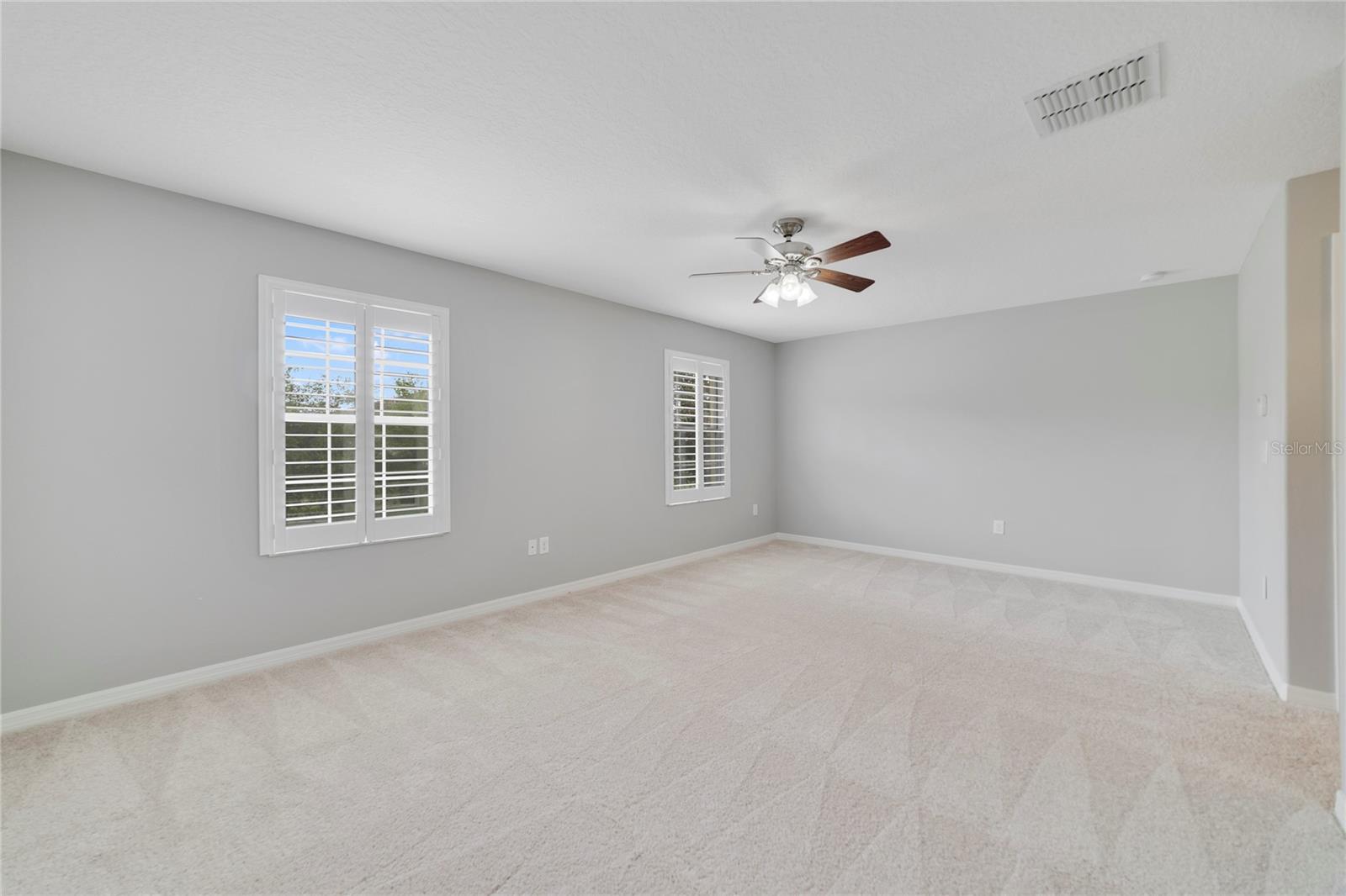 Image 18 of 25 For 20214 Water Hickory Place