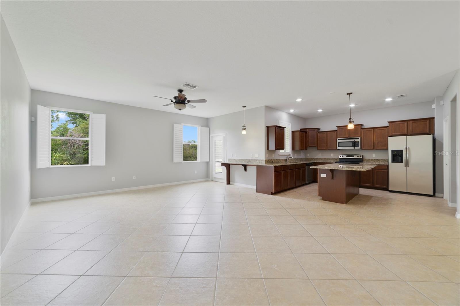 Image 3 of 25 For 20214 Water Hickory Place