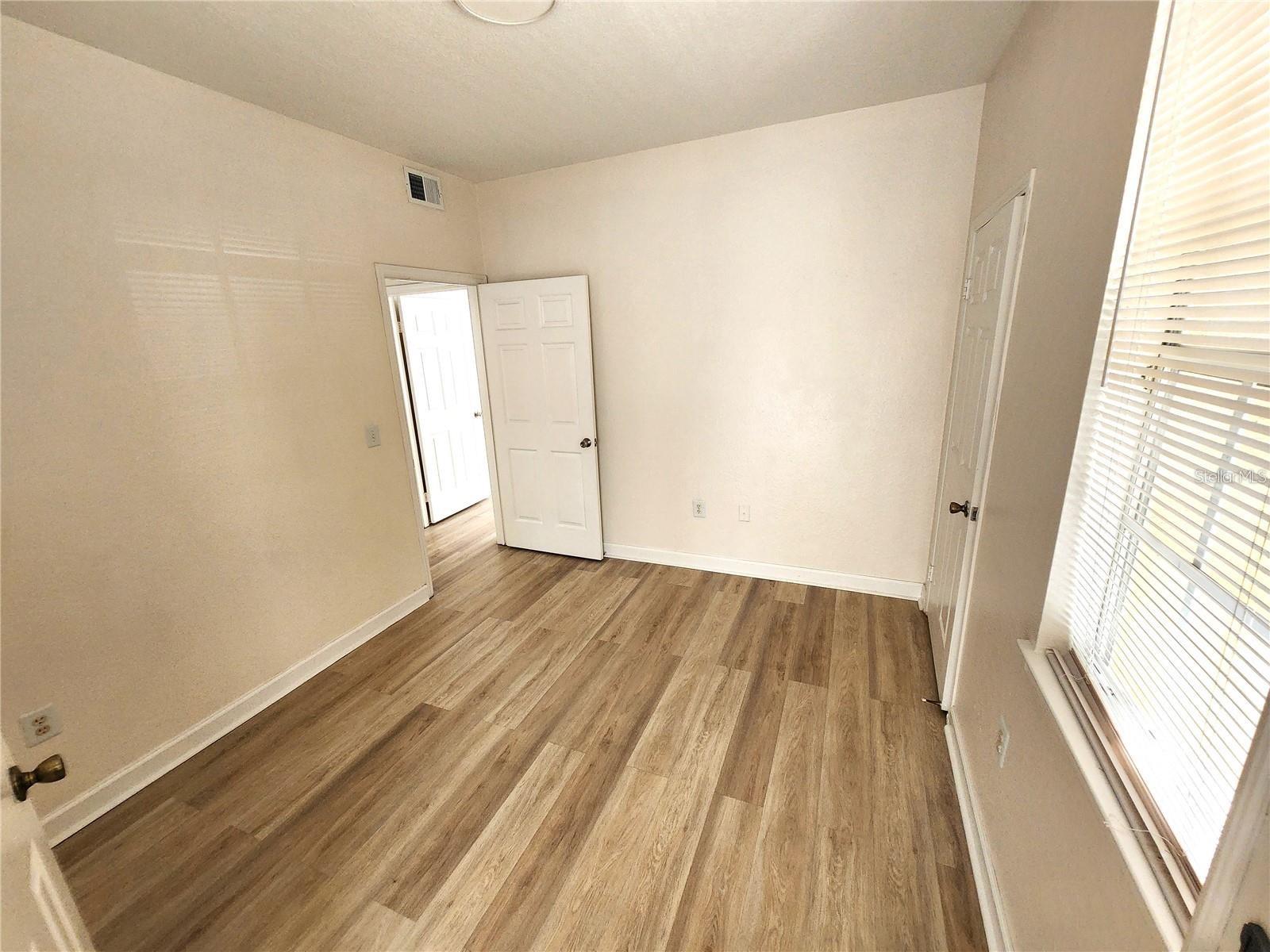 Image 17 of 30 For 2528 Robert Trent Jones Drive 1617