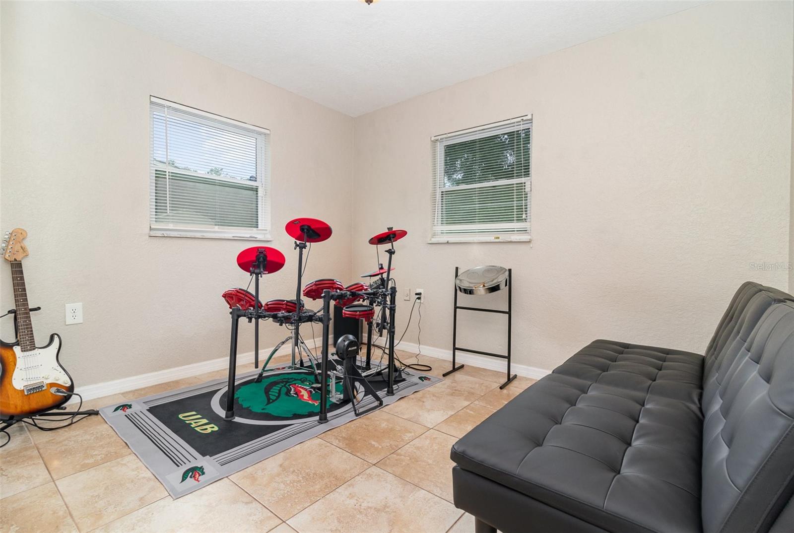 Image 11 of 15 For 436 Azores Avenue