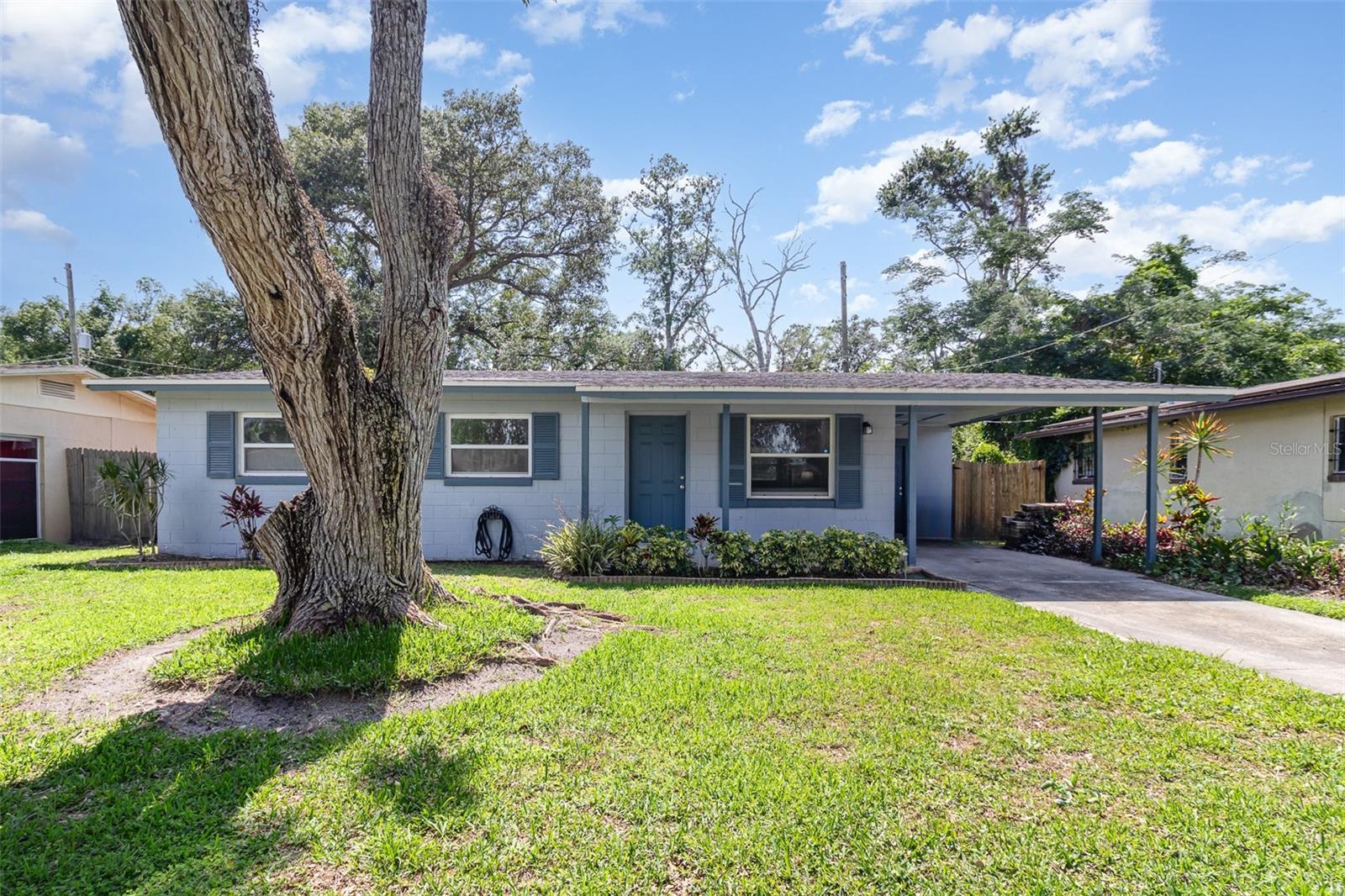Image 3 of 15 For 436 Azores Avenue
